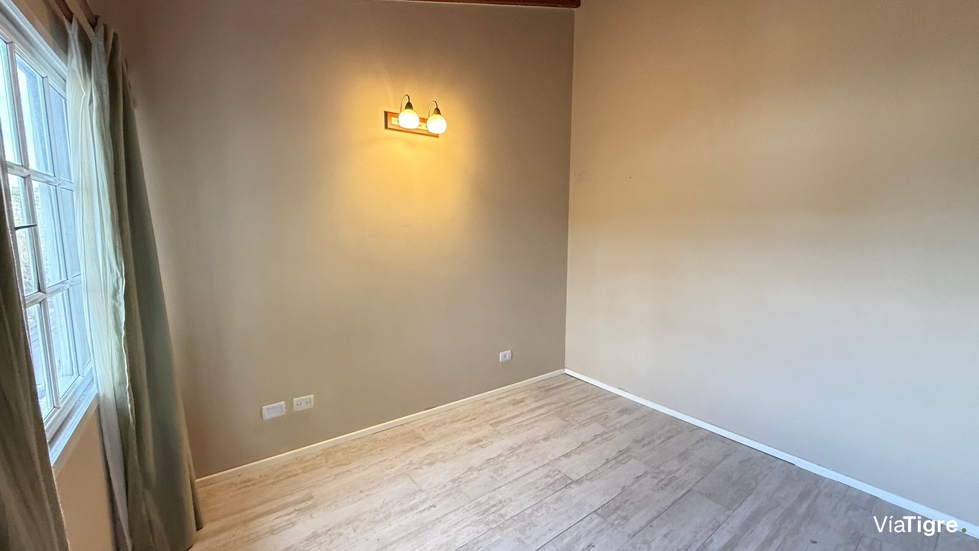 Alquier Olivos PH duplex 3 AMB con garage, patio