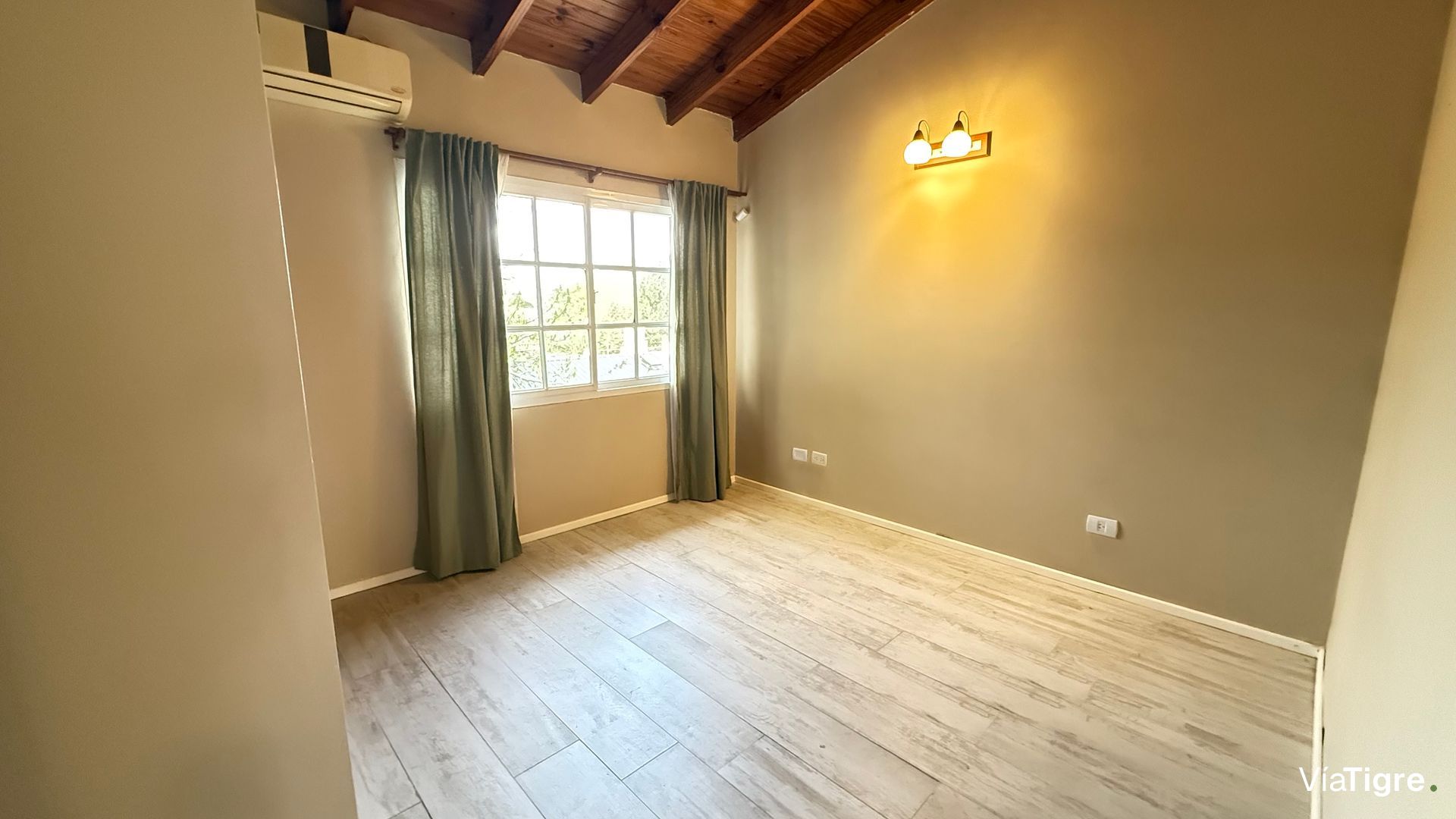 Alquier Olivos PH duplex 3 AMB con garage, patio