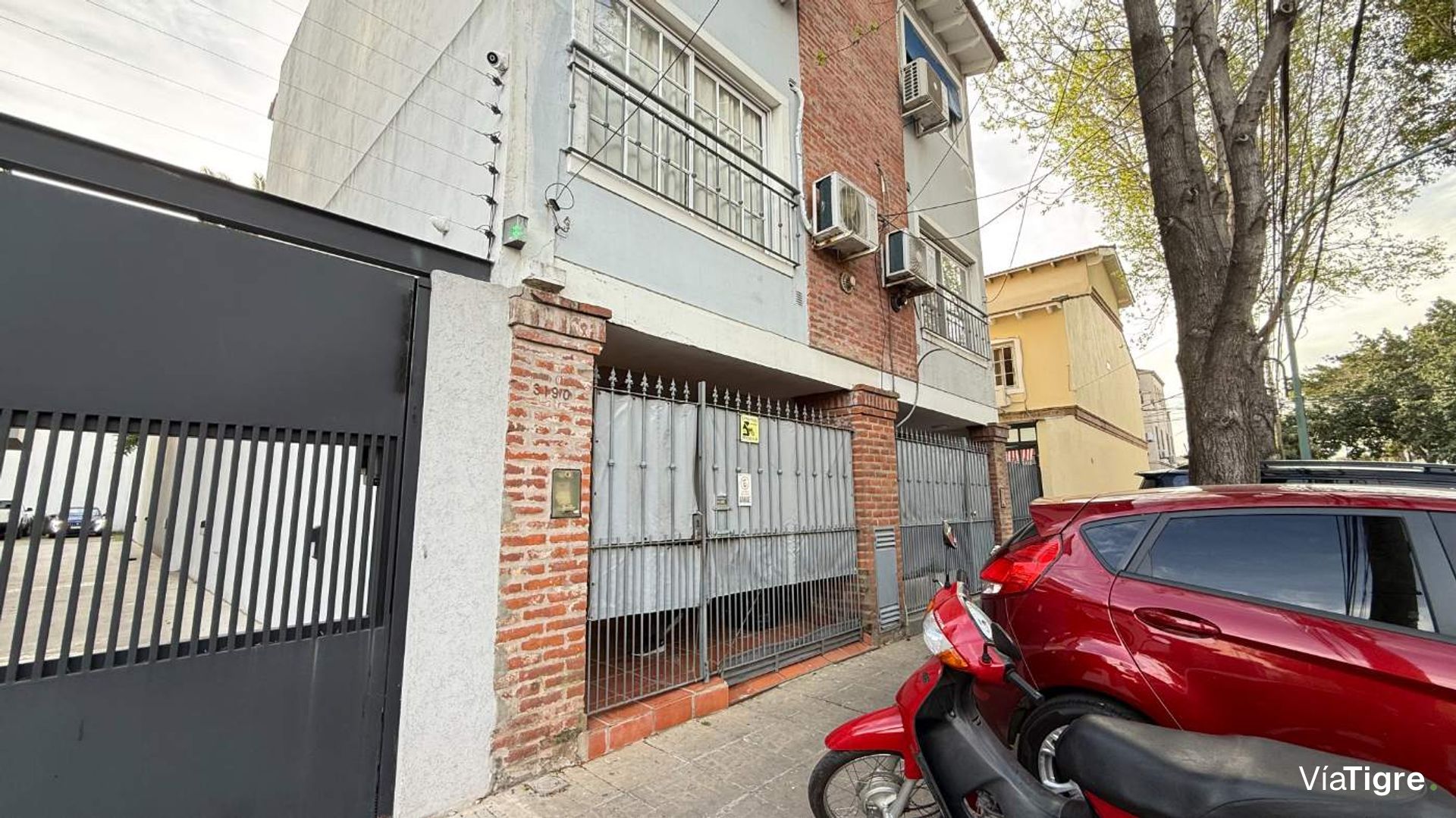 Alquier Olivos PH duplex 3 AMB con garage, patio