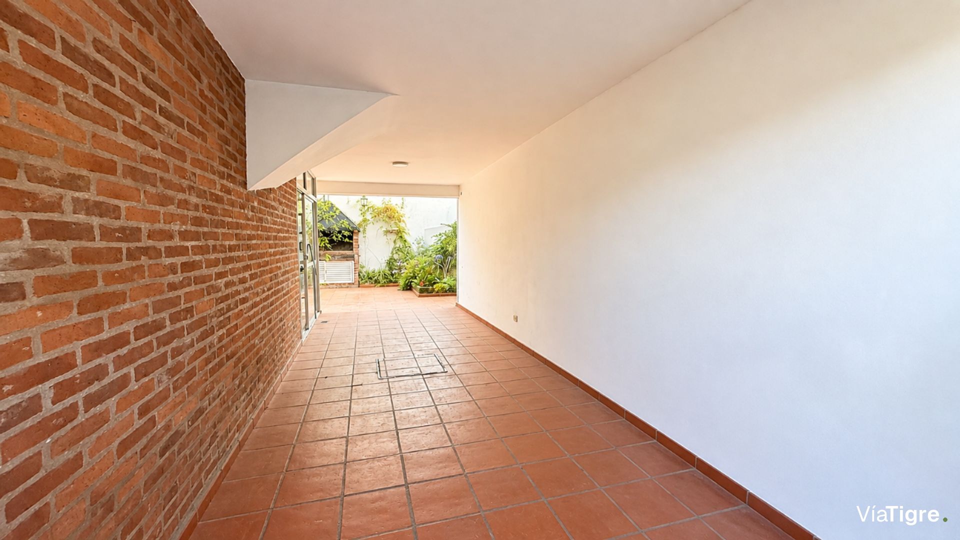 Alquier Olivos PH duplex 3 AMB con garage, patio