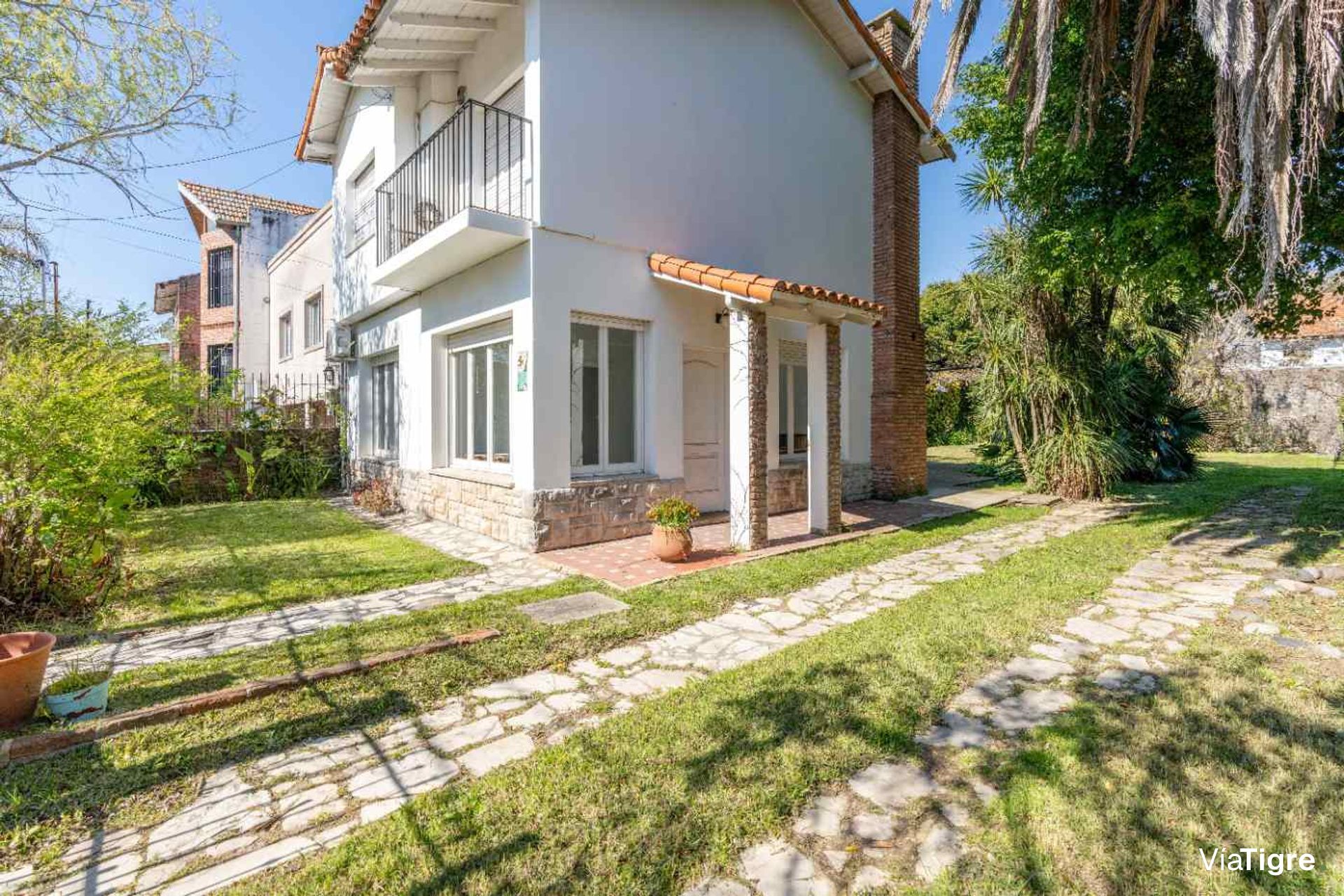 NVO! Lote de 577m2 con casa A Reciclar - Bajo SI