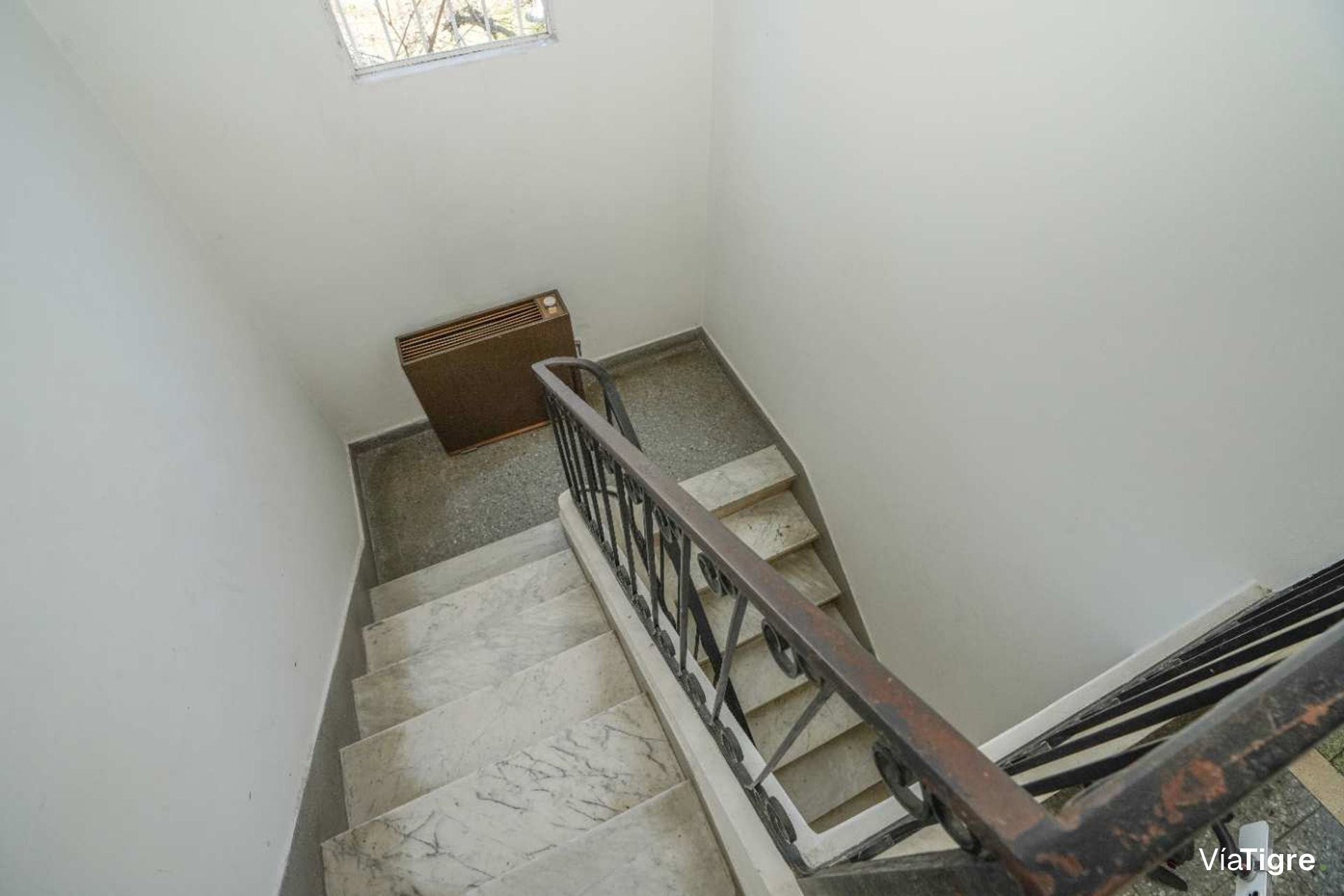 NVO! Lote de 577m2 con casa A Reciclar - Bajo SI