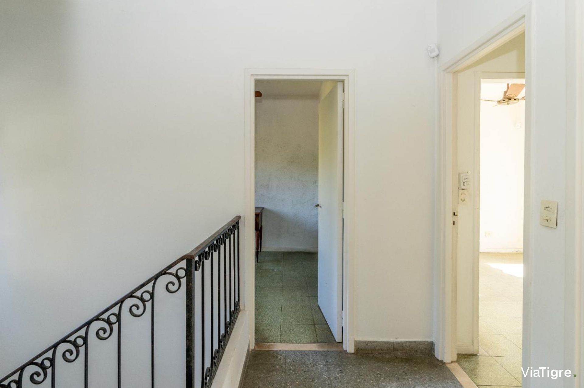 NVO! Lote de 577m2 con casa A Reciclar - Bajo SI