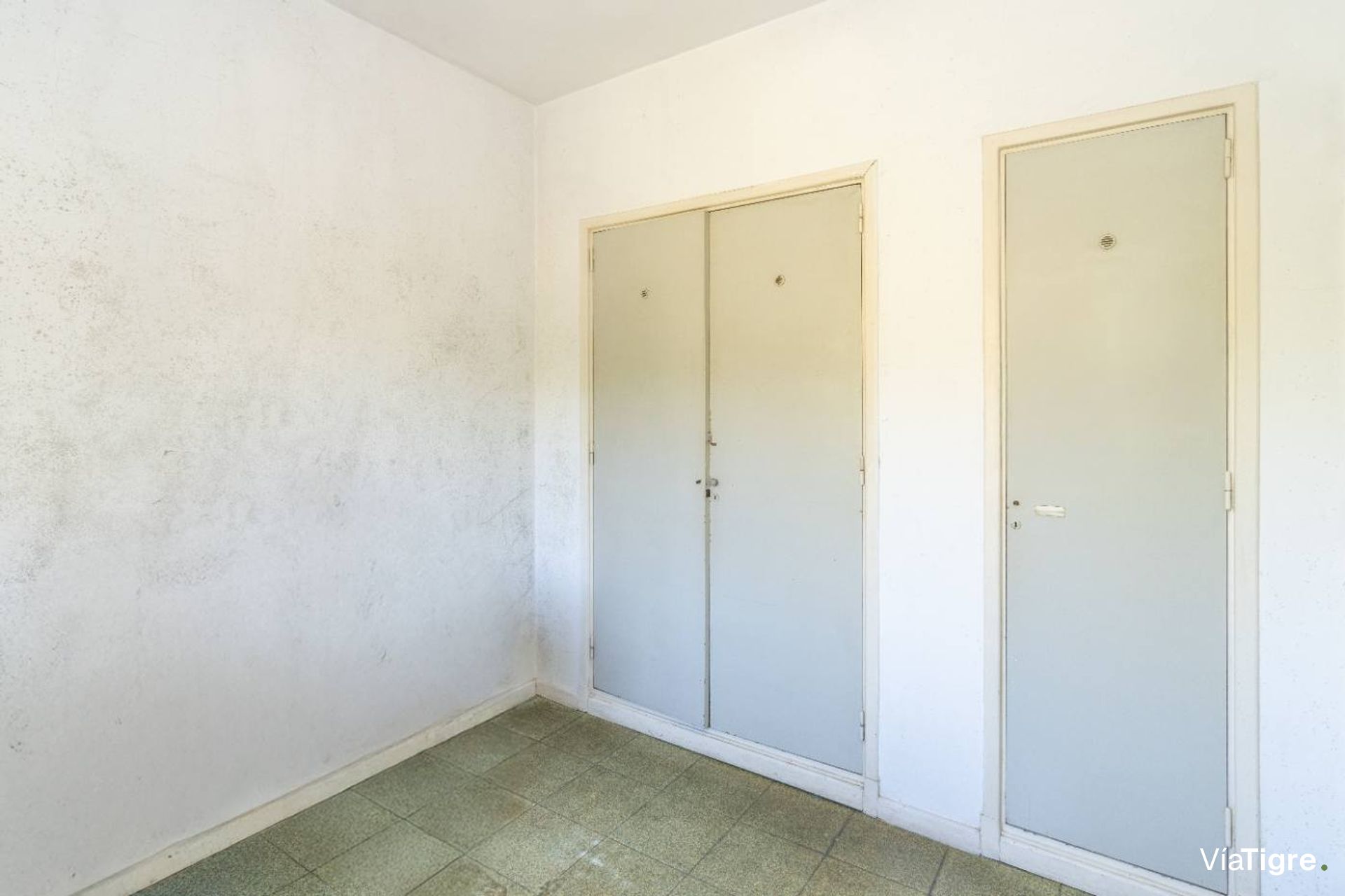 NVO! Lote de 577m2 con casa A Reciclar - Bajo SI