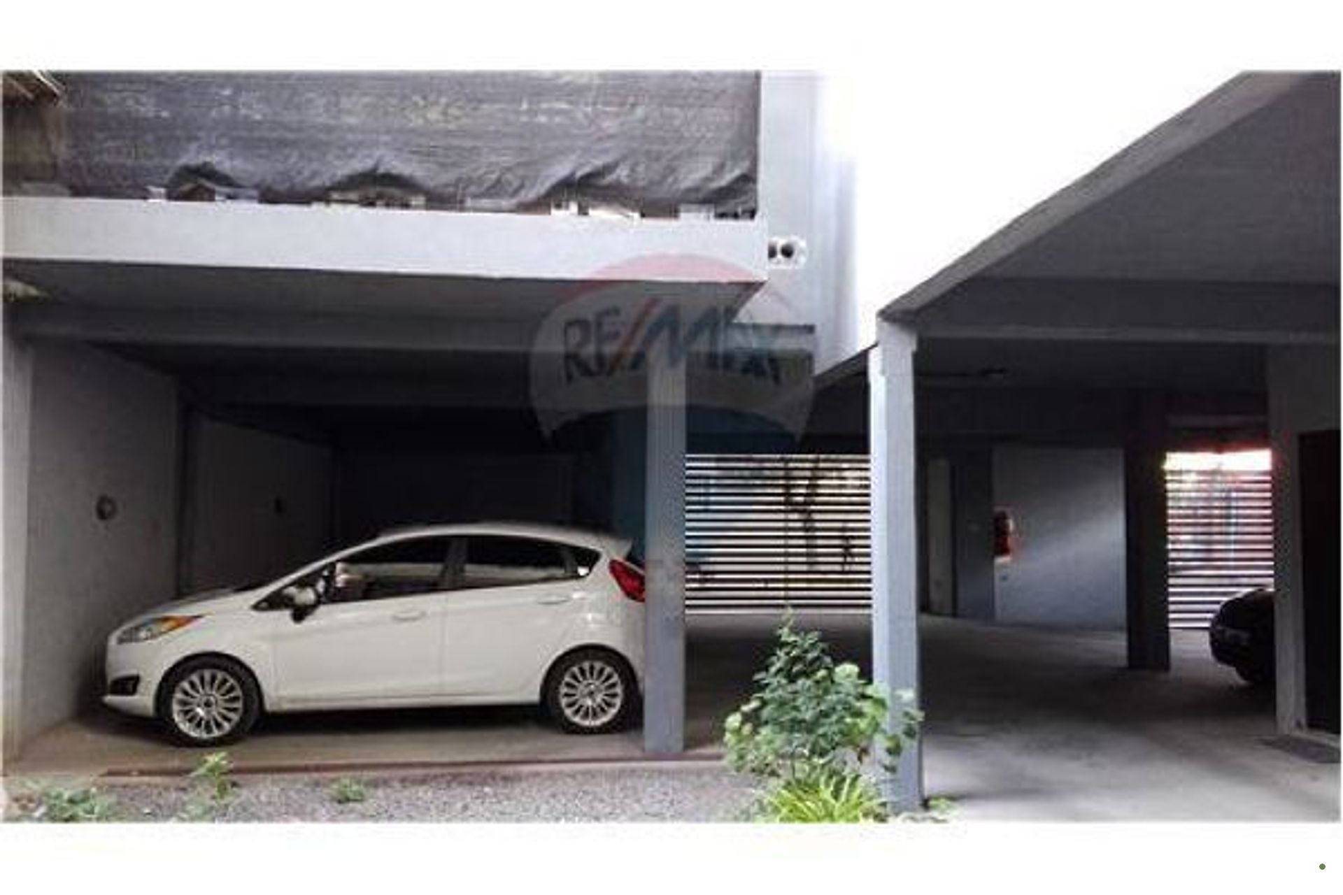 VENTA Cochera Cubierta AMPLIA San Fernando Centro