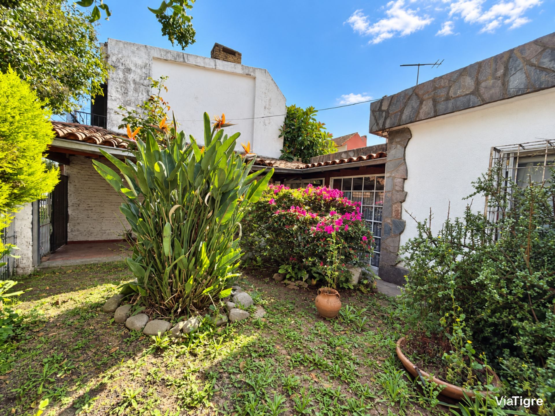 Casa Con Lote Propio Y Potencial De Proyecto