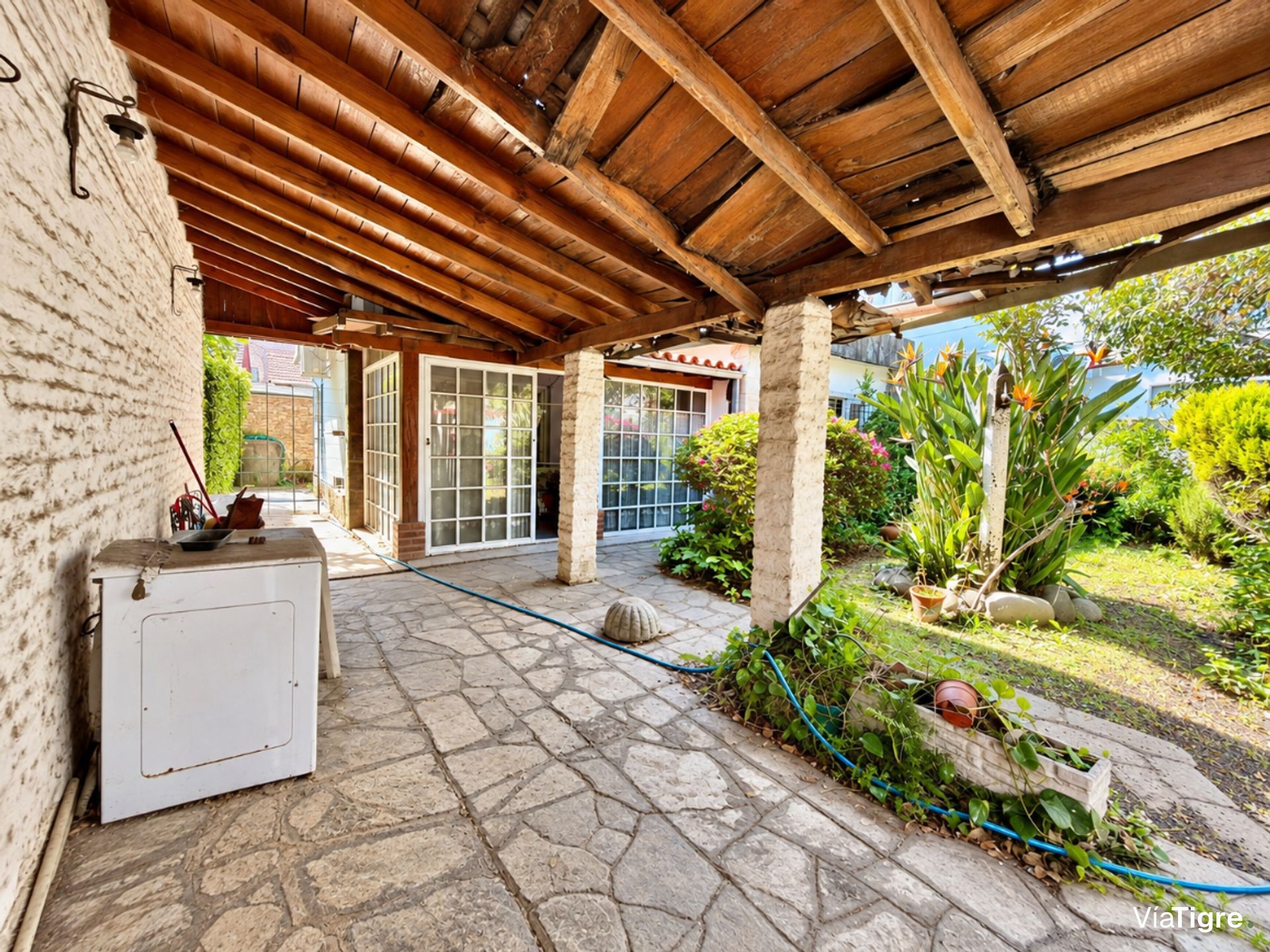 Casa Con Lote Propio Y Potencial De Proyecto