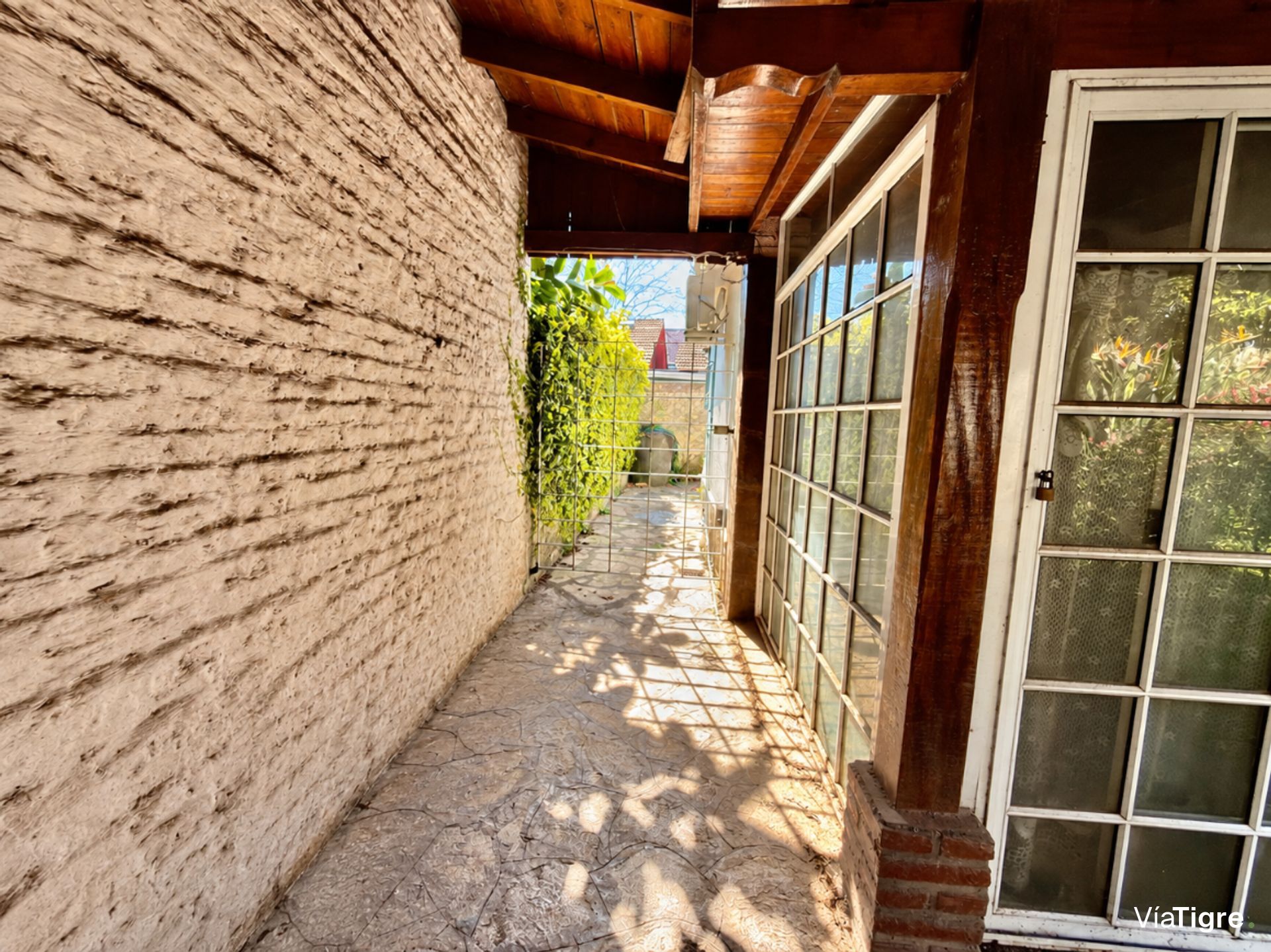 Casa Con Lote Propio Y Potencial De Proyecto