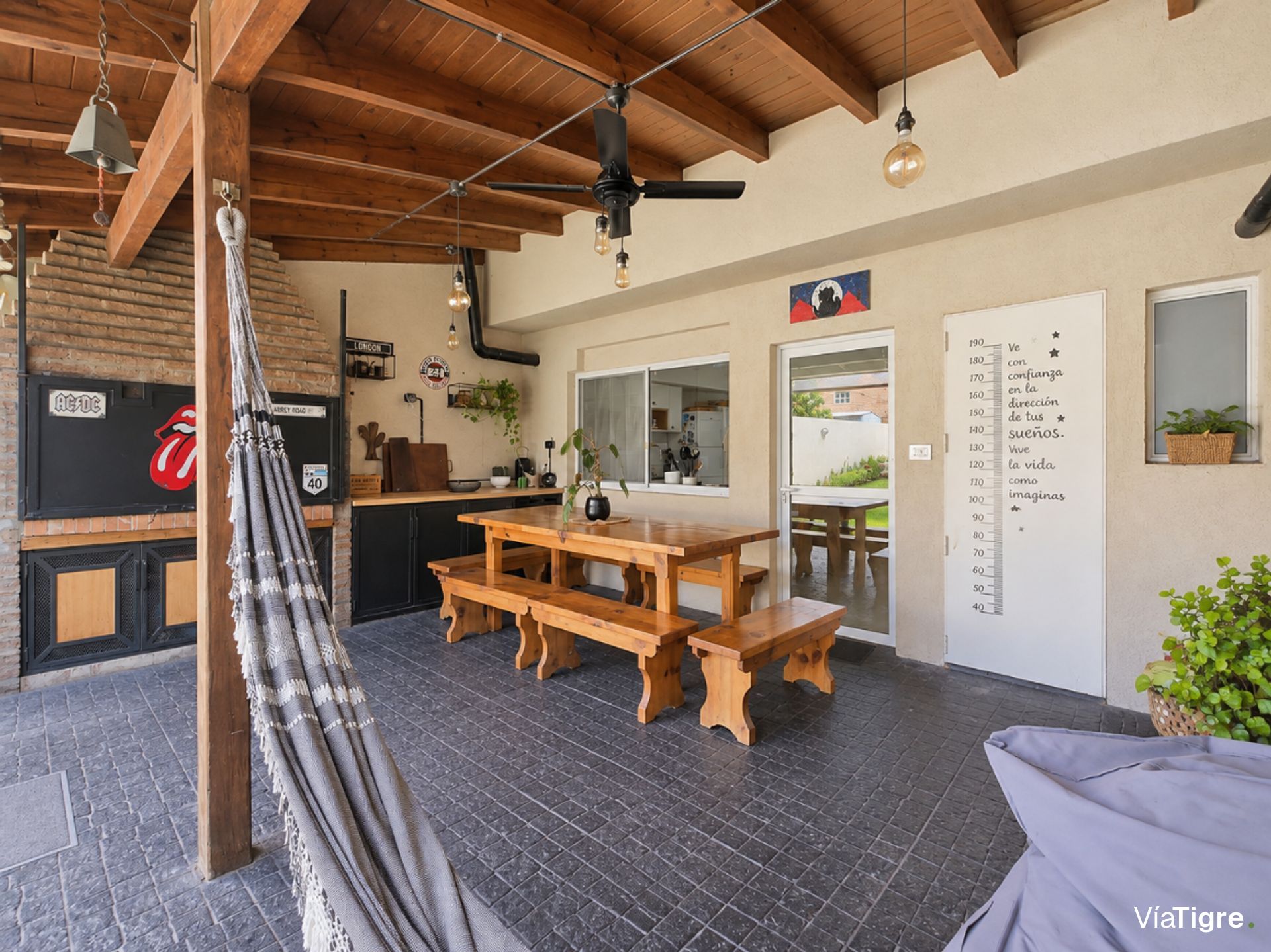 Venta Casa 4 Amb. Jardín Y Pileta-Altos De Pacheco