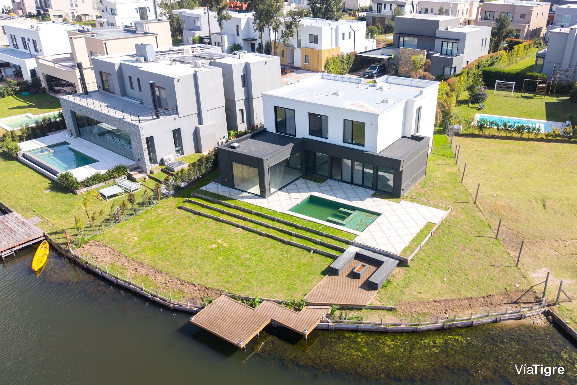 Magnífica casa a laguna en Laguna Grande 4 suites