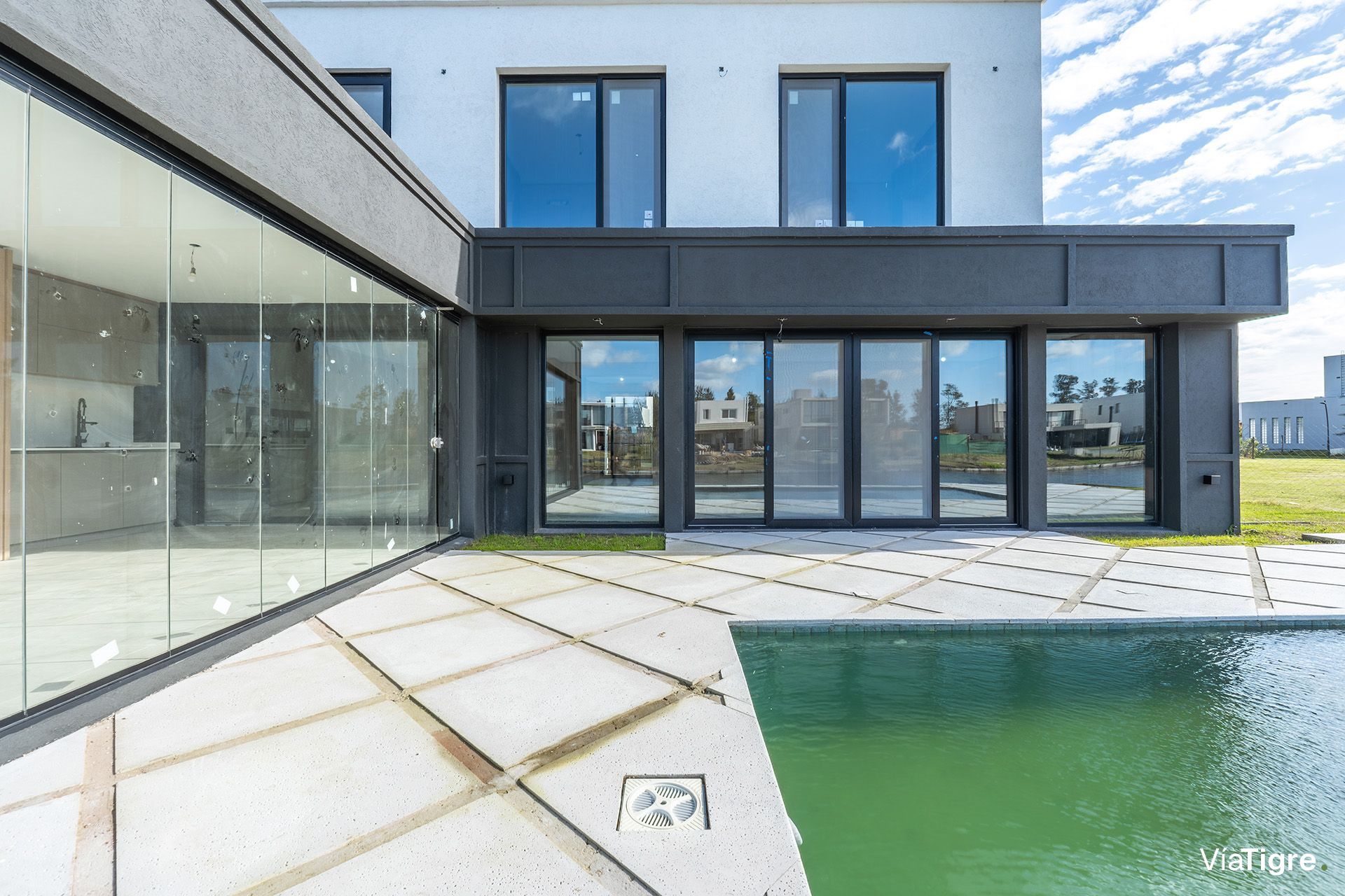 Magnífica casa a laguna en Laguna Grande 4 suites