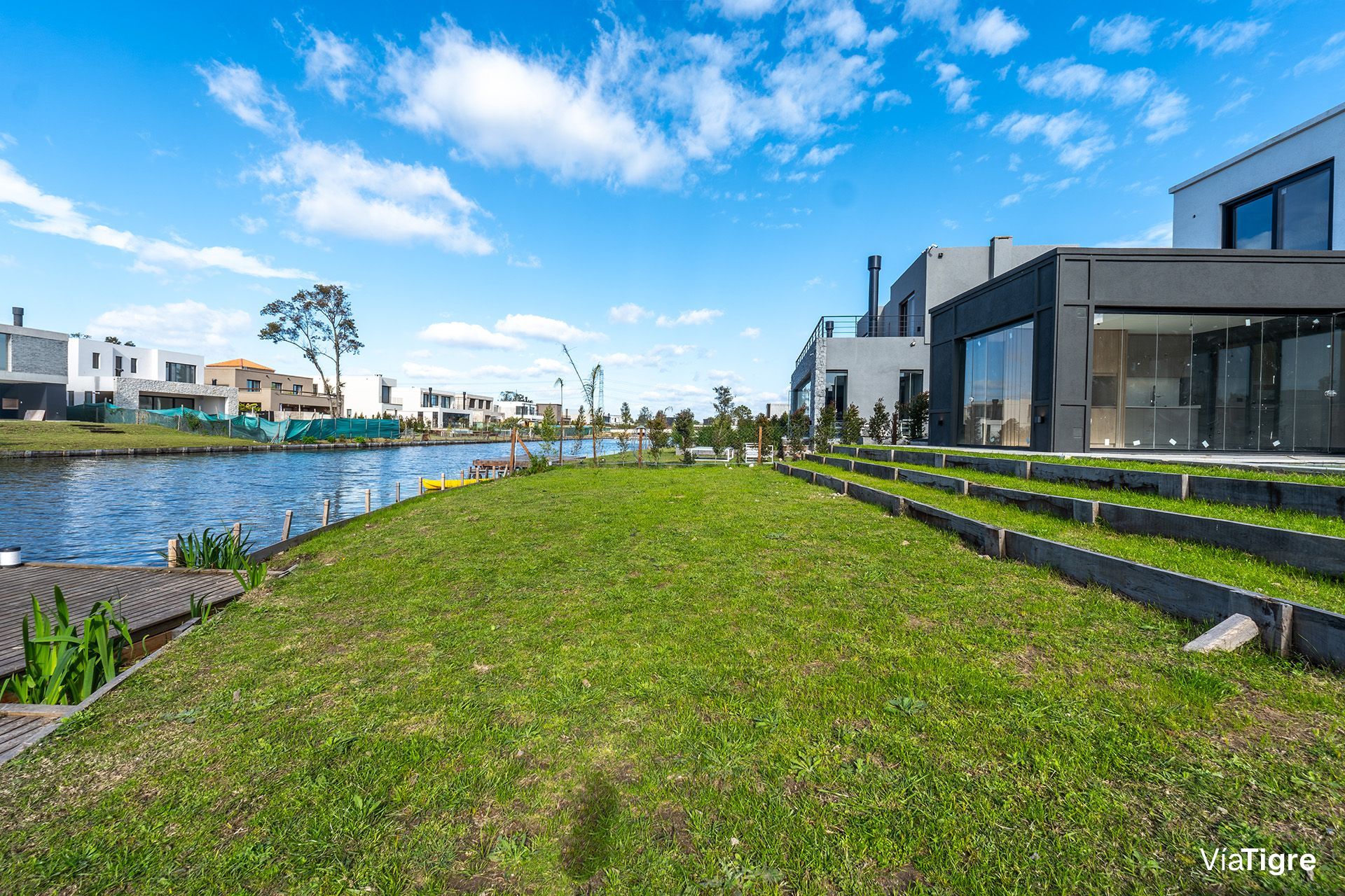 Magnífica casa a laguna en Laguna Grande 4 suites