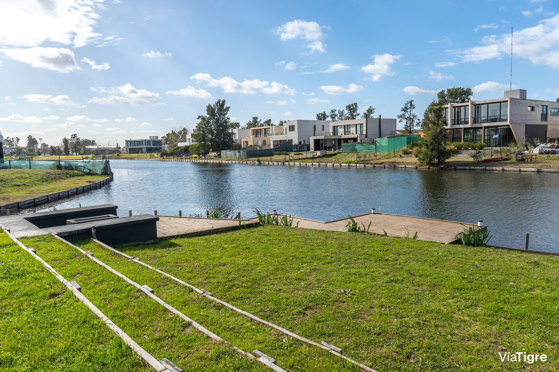 Magnífica casa a laguna en Laguna Grande 4 suites