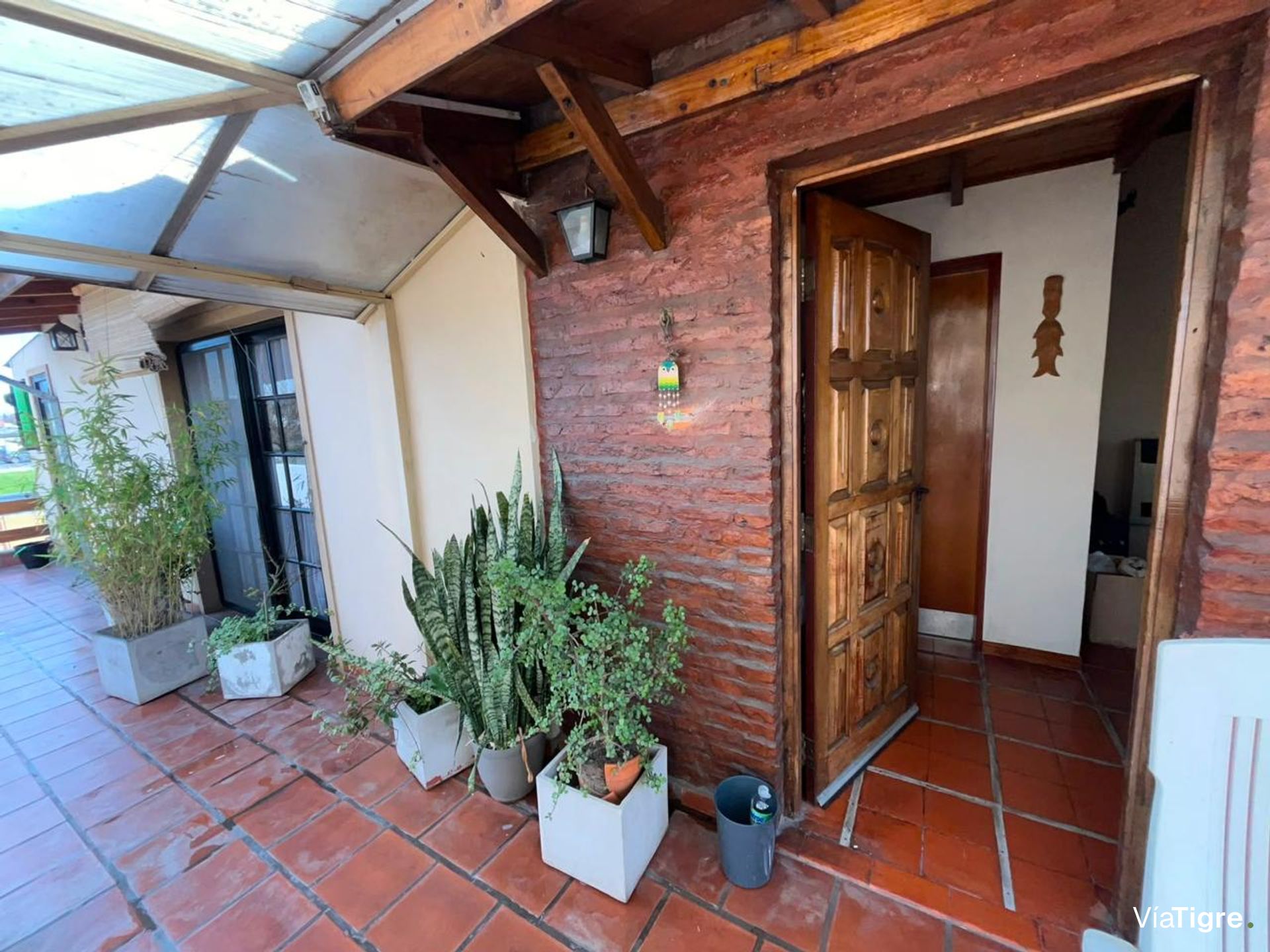 Casa con jardín
