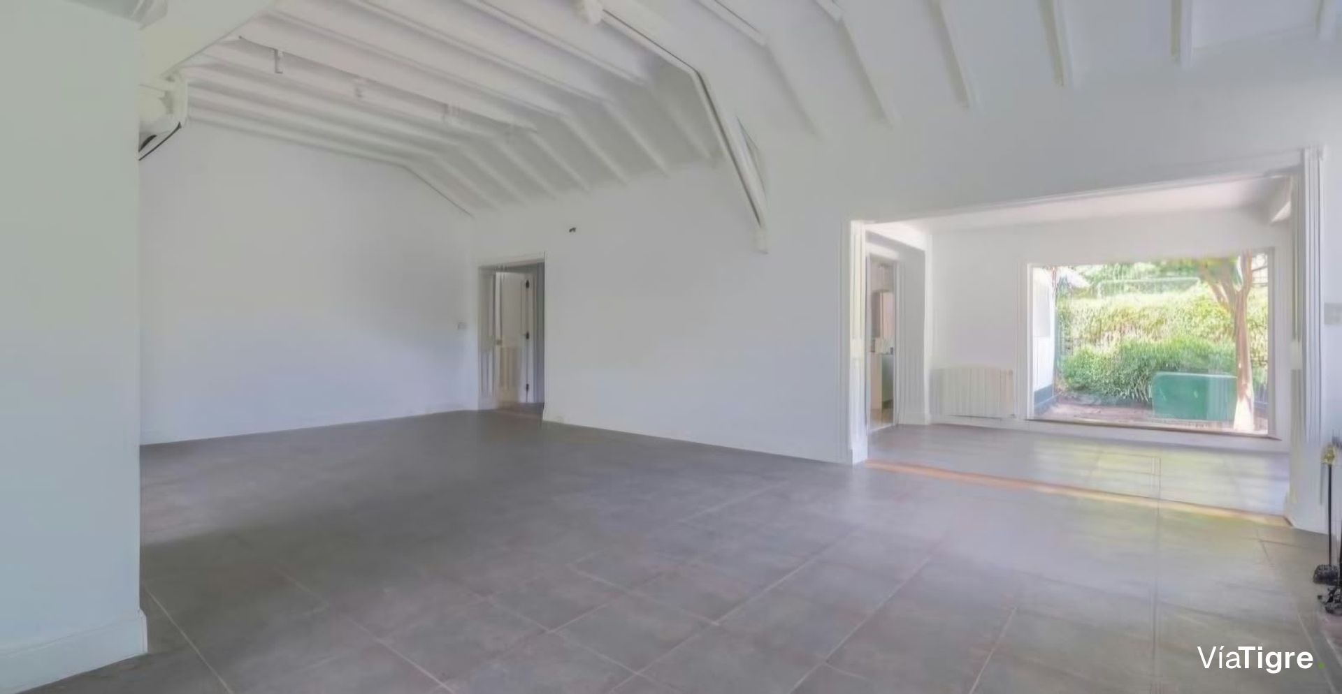 Venta Casa C/ Amplio Jardin B/Santa Rita, S.isidr0