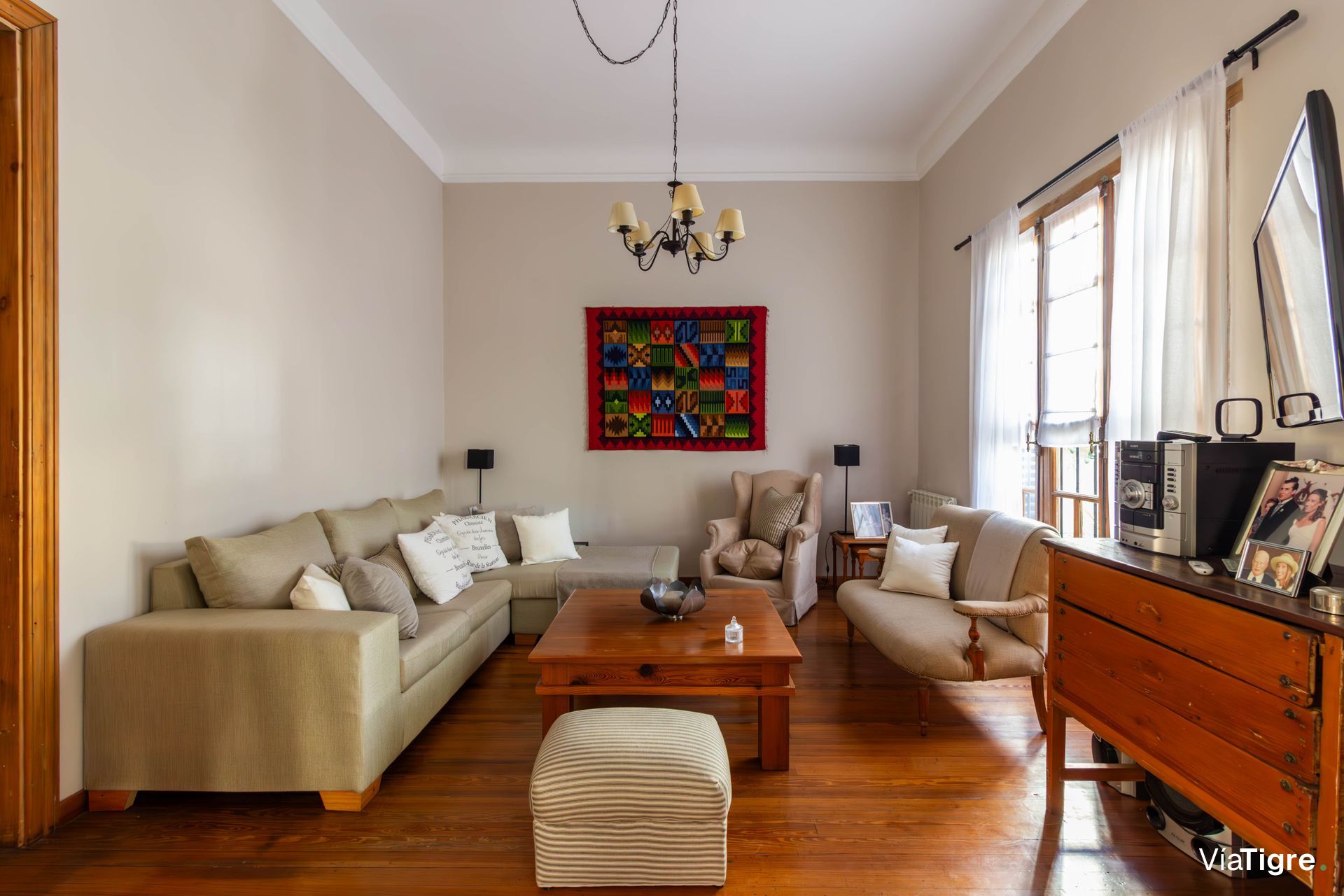 VENTA Casa 400m2 terreno Pileta/Jardín Martínez
