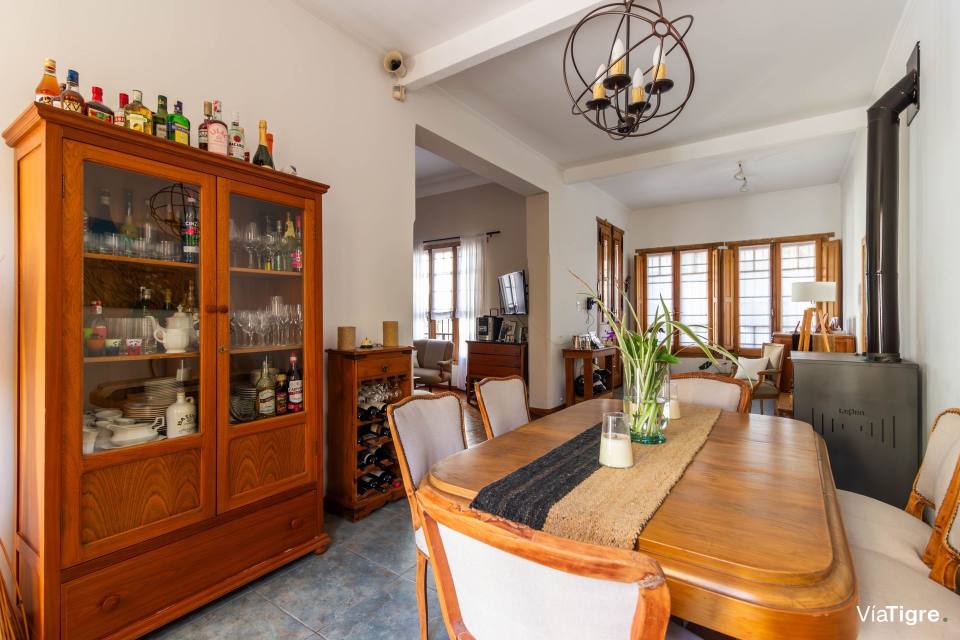 VENTA Casa 400m2 terreno Pileta/Jardín Martínez