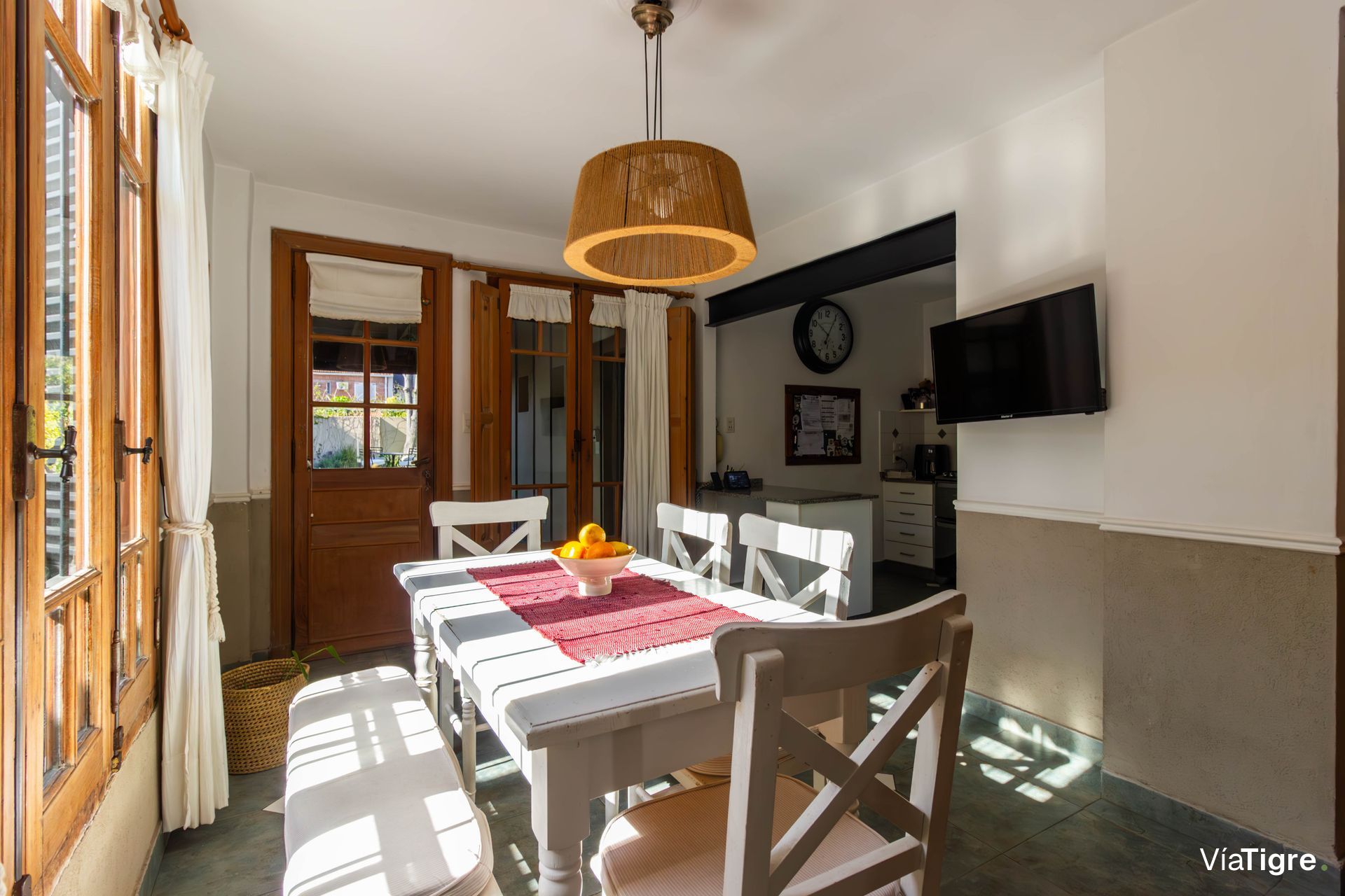 VENTA Casa 400m2 terreno Pileta/Jardín Martínez
