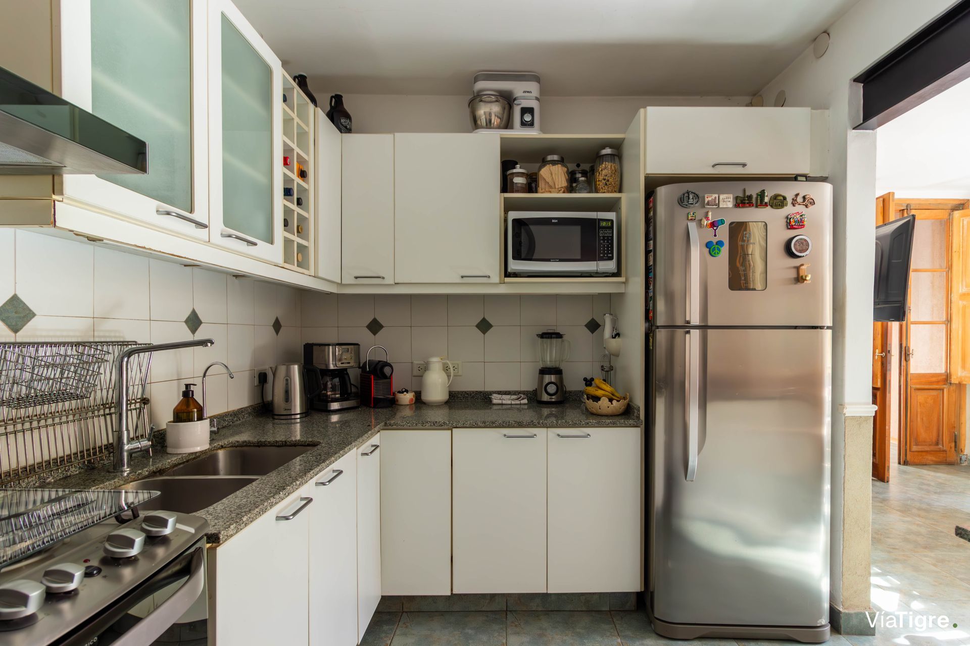VENTA Casa 400m2 terreno Pileta/Jardín Martínez