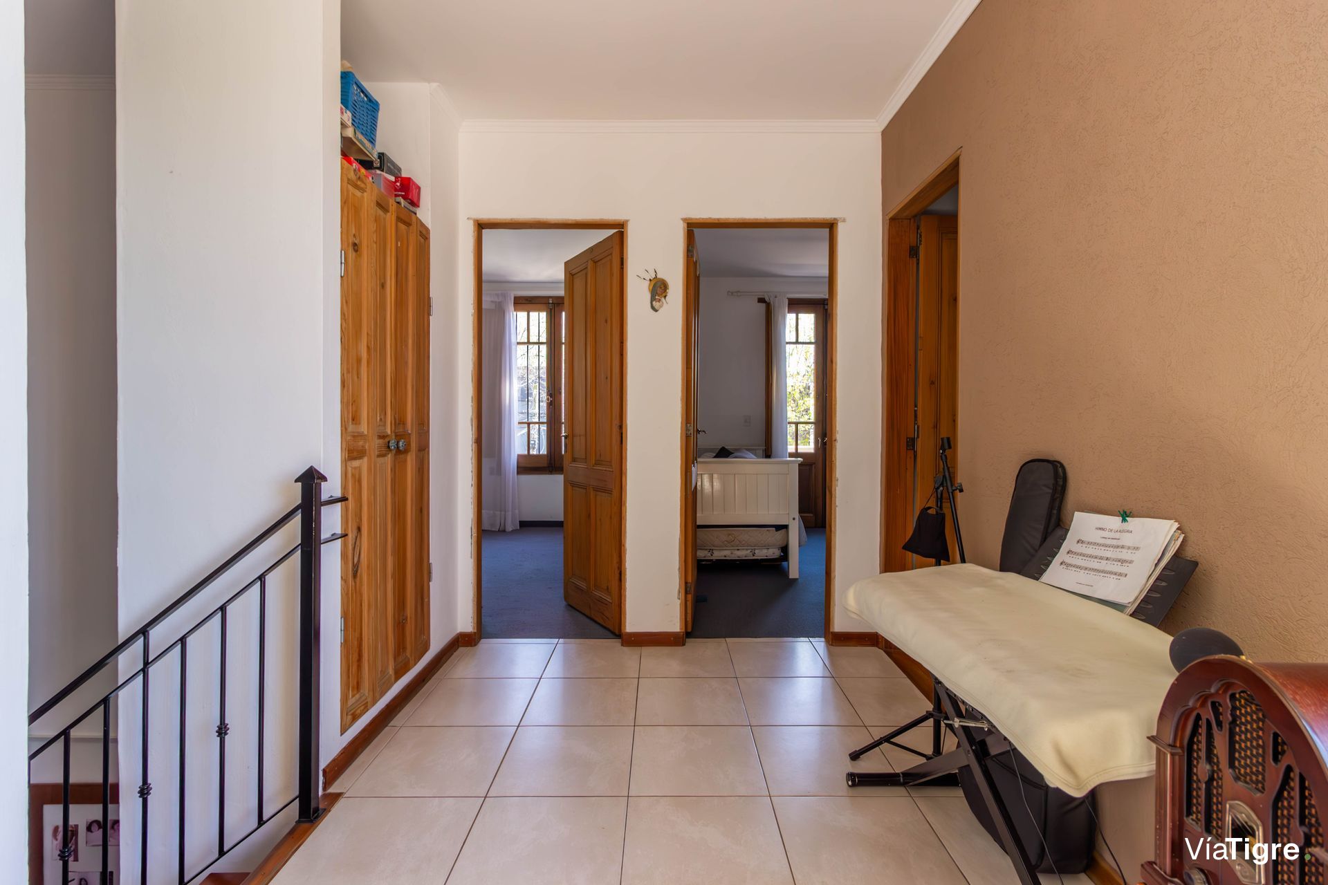 VENTA Casa 400m2 terreno Pileta/Jardín Martínez