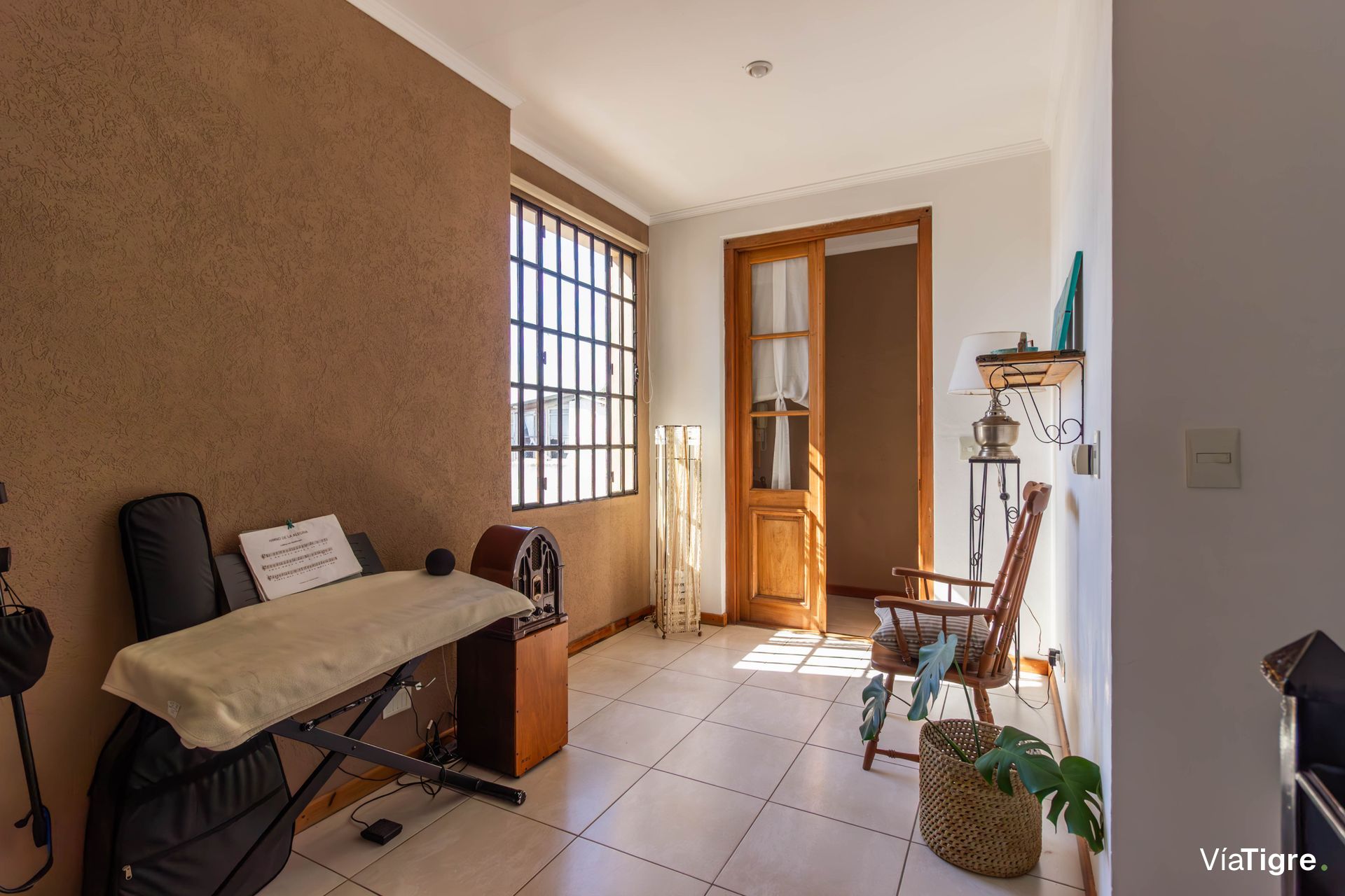 VENTA Casa 400m2 terreno Pileta/Jardín Martínez