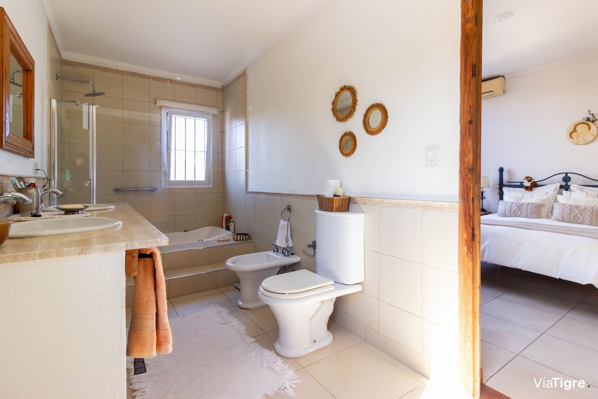 VENTA Casa 400m2 terreno Pileta/Jardín Martínez
