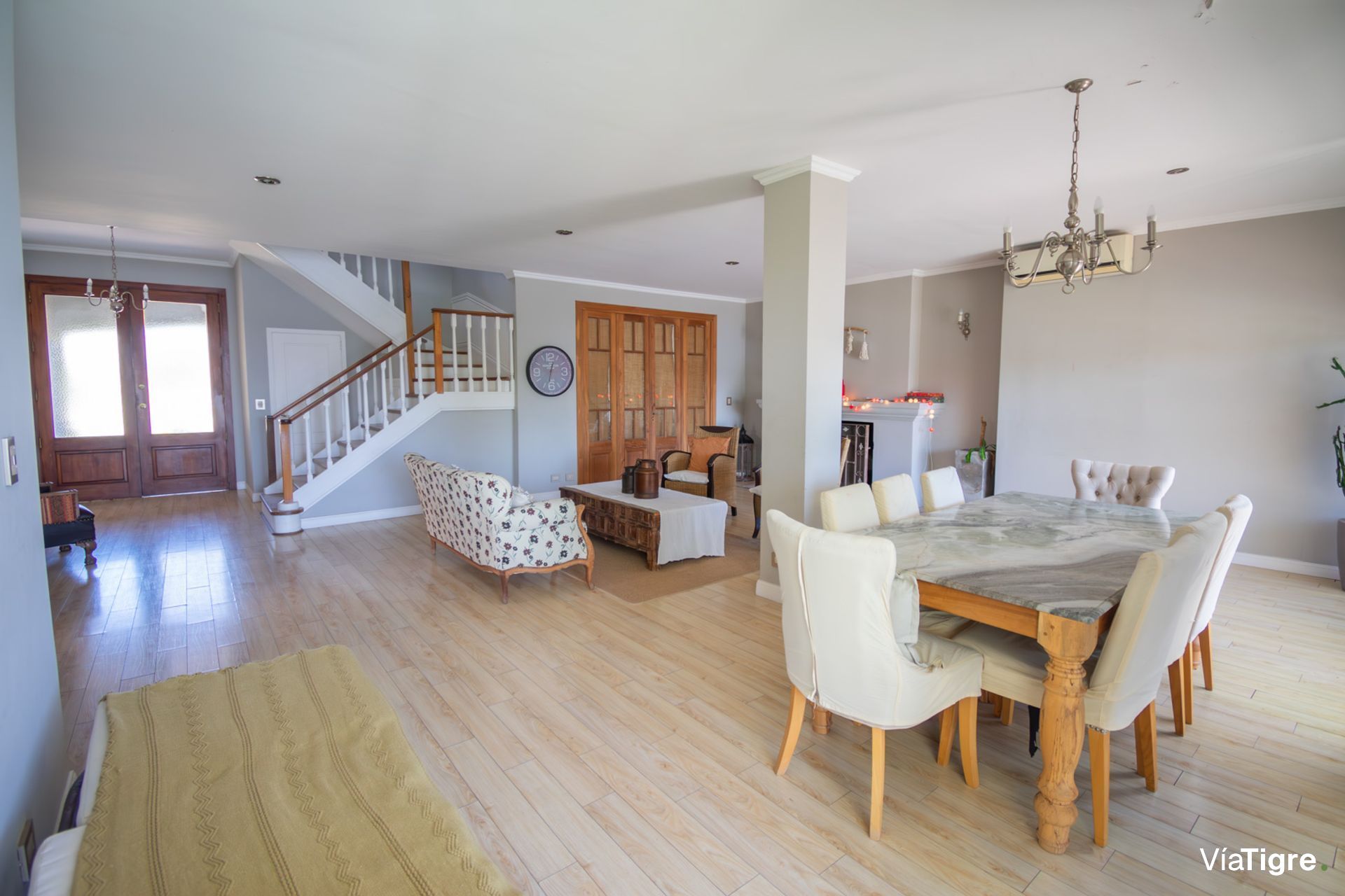 Venta Casa 6 Ambientes Barrio San Isidro Labrador