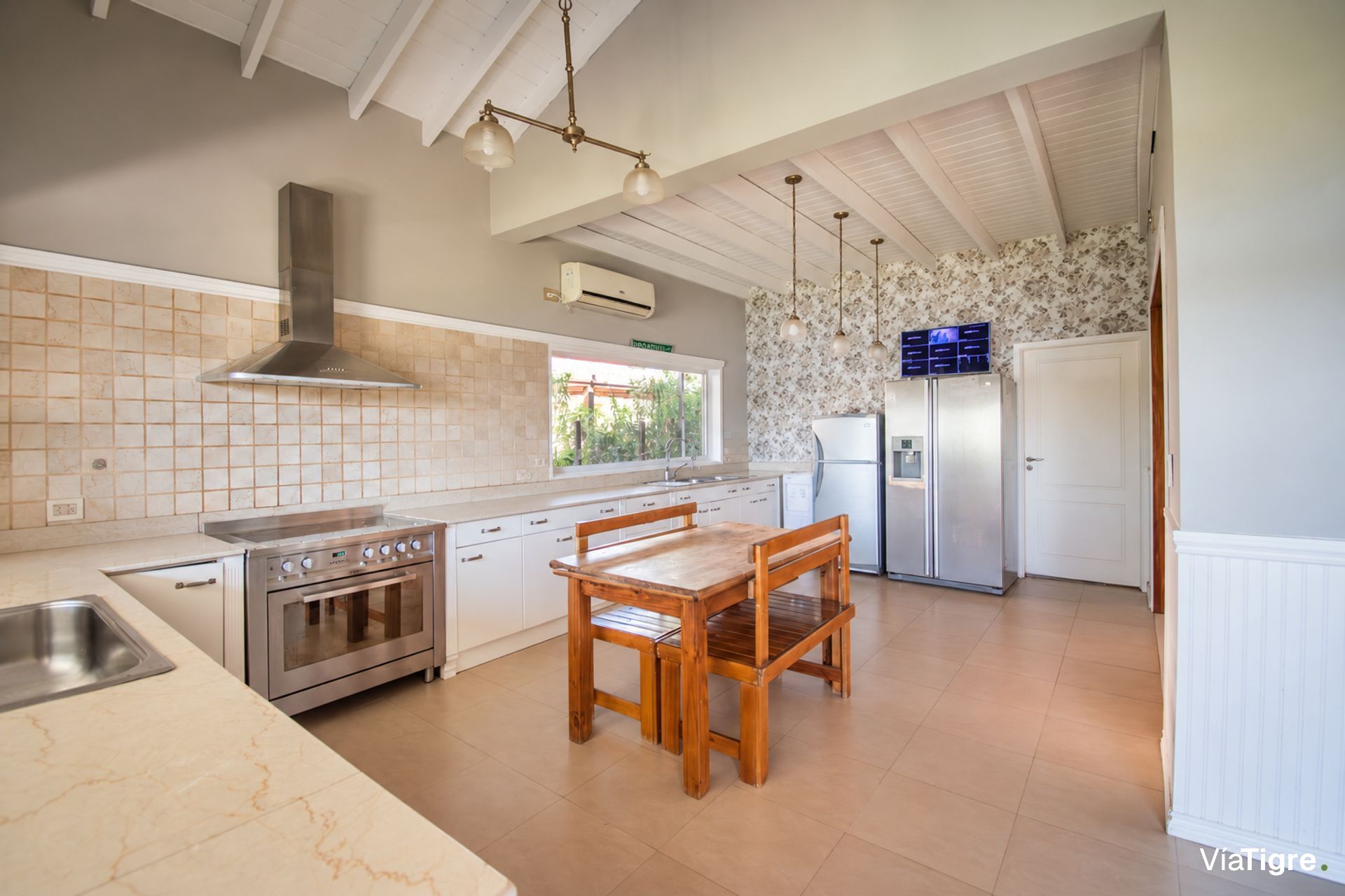 Venta Casa 6 Ambientes Barrio San Isidro Labrador