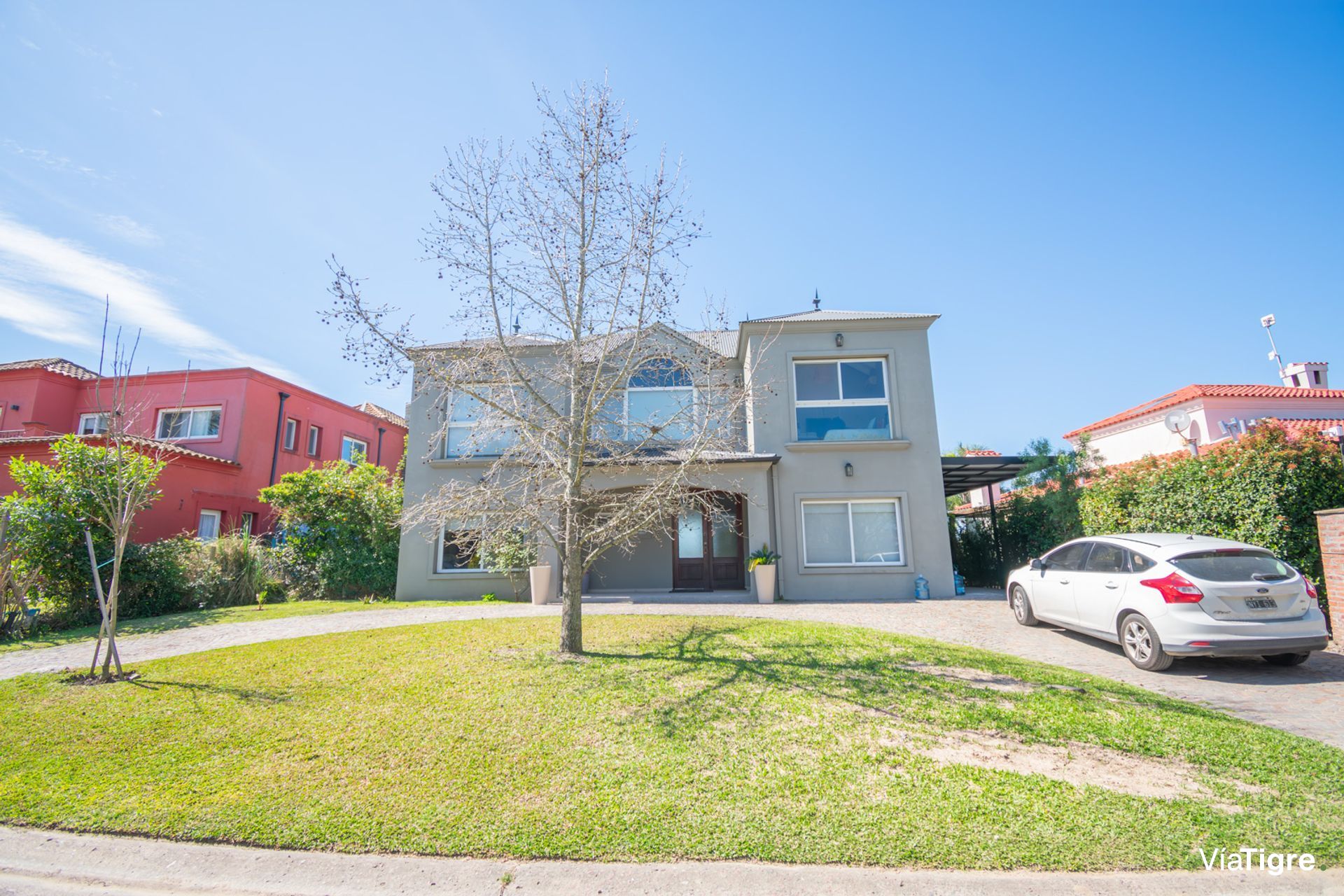 Venta Casa 6 Ambientes Barrio San Isidro Labrador