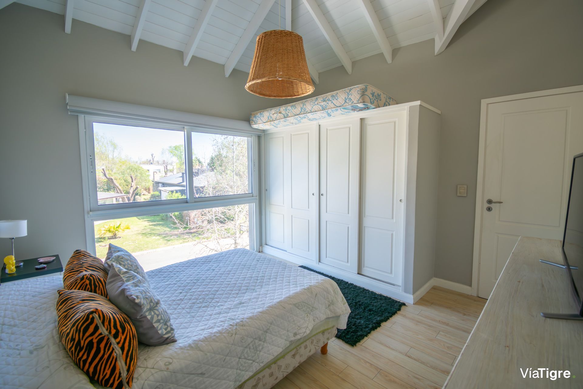 Venta Casa 6 Ambientes Barrio San Isidro Labrador