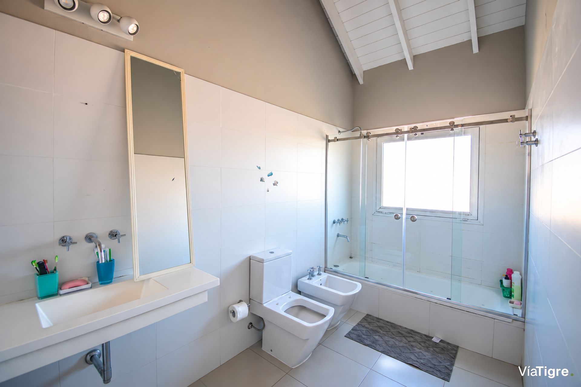 Venta Casa 6 Ambientes Barrio San Isidro Labrador