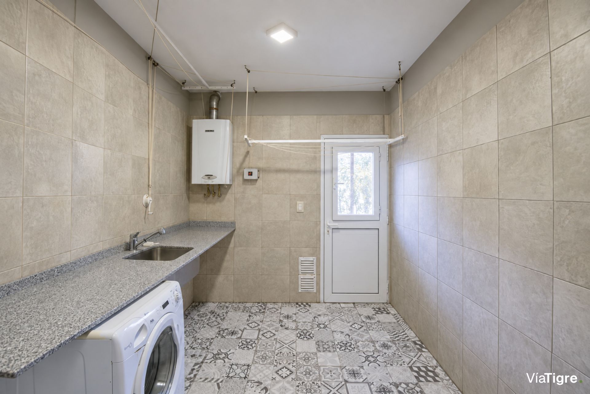 Venta Casa 6 Ambientes Barrio San Isidro Labrador