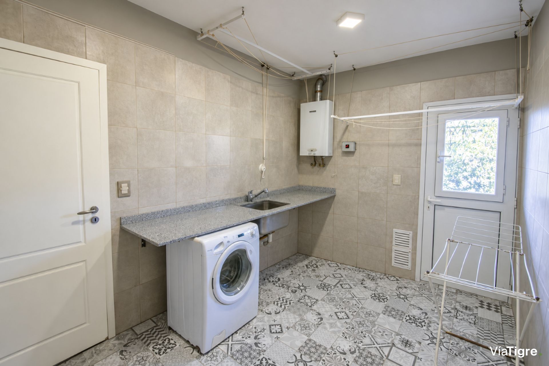 Venta Casa 6 Ambientes Barrio San Isidro Labrador