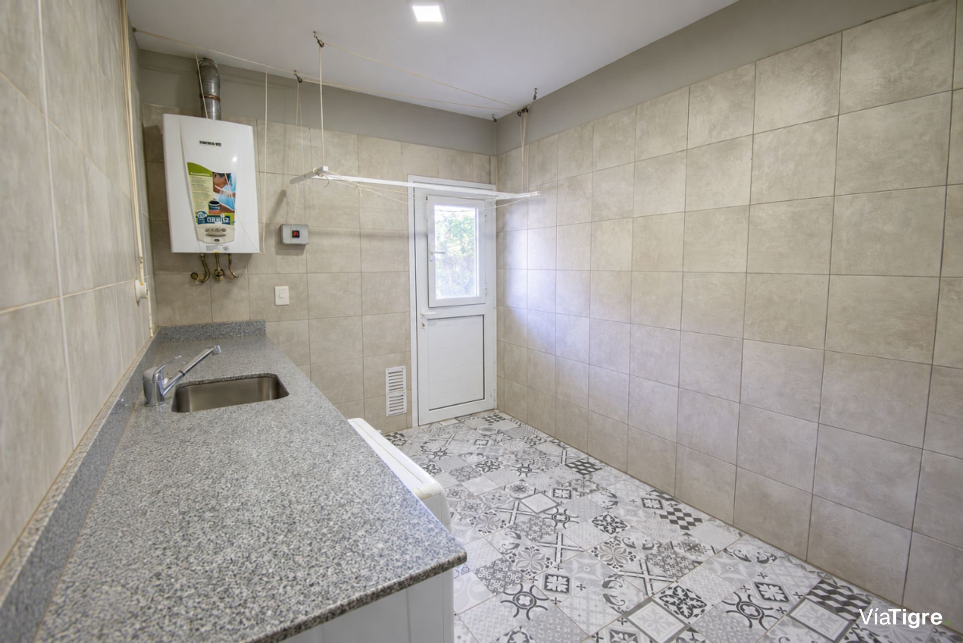 Venta Casa 6 Ambientes Barrio San Isidro Labrador