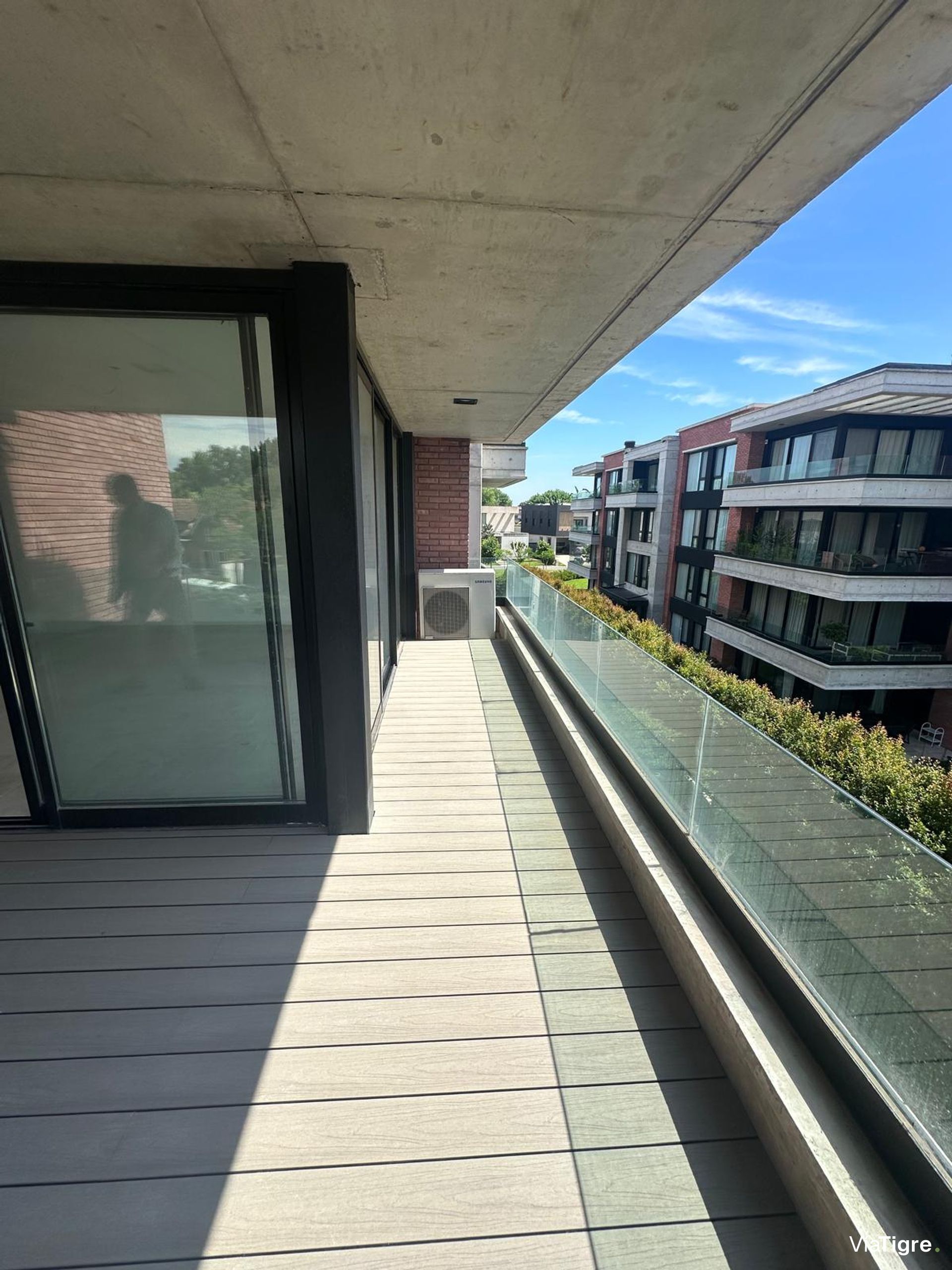 Departamento 4 amb en Venta en Urbana Las Lomas
