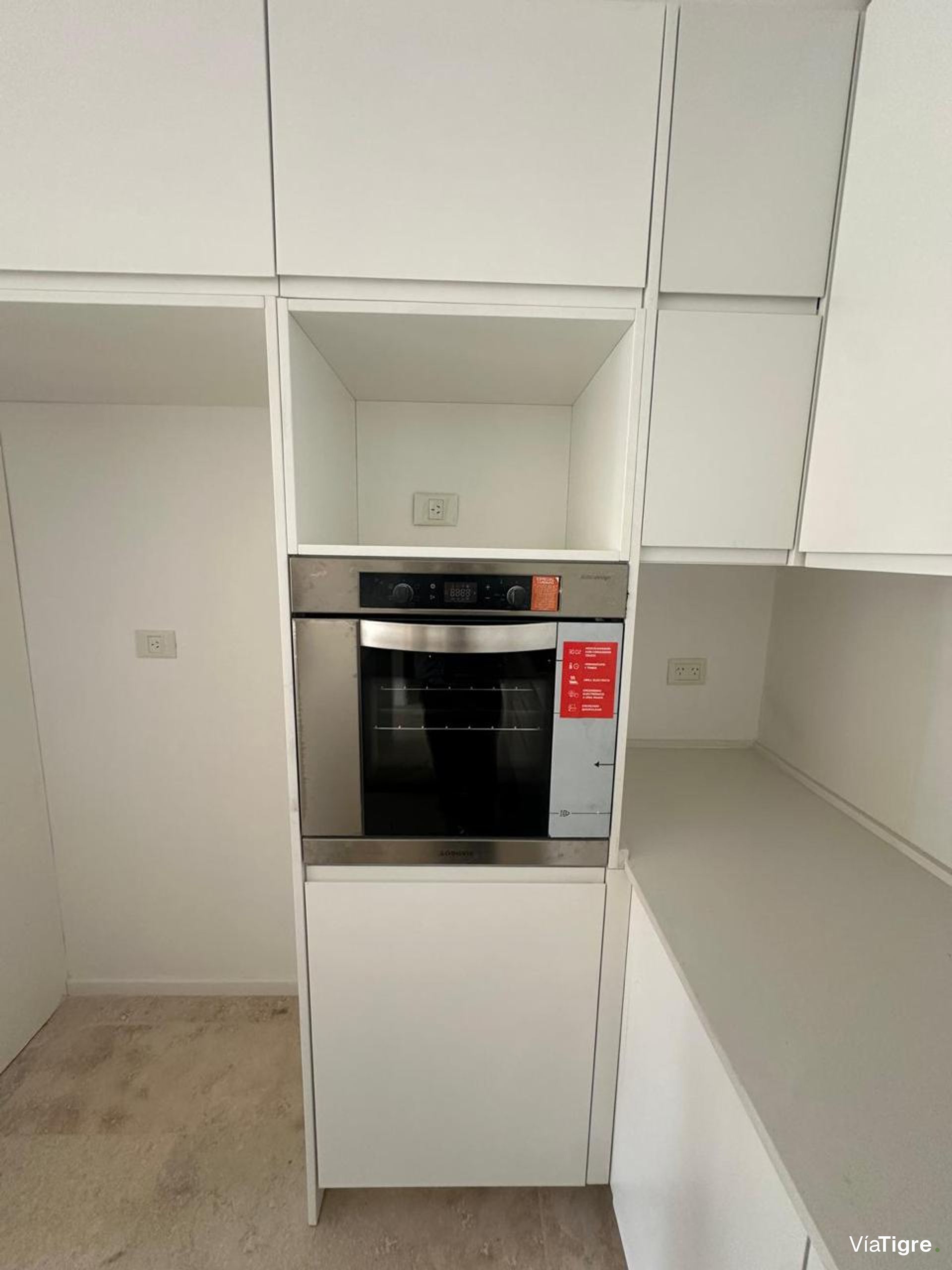 Departamento 4 amb en Venta en Urbana Las Lomas