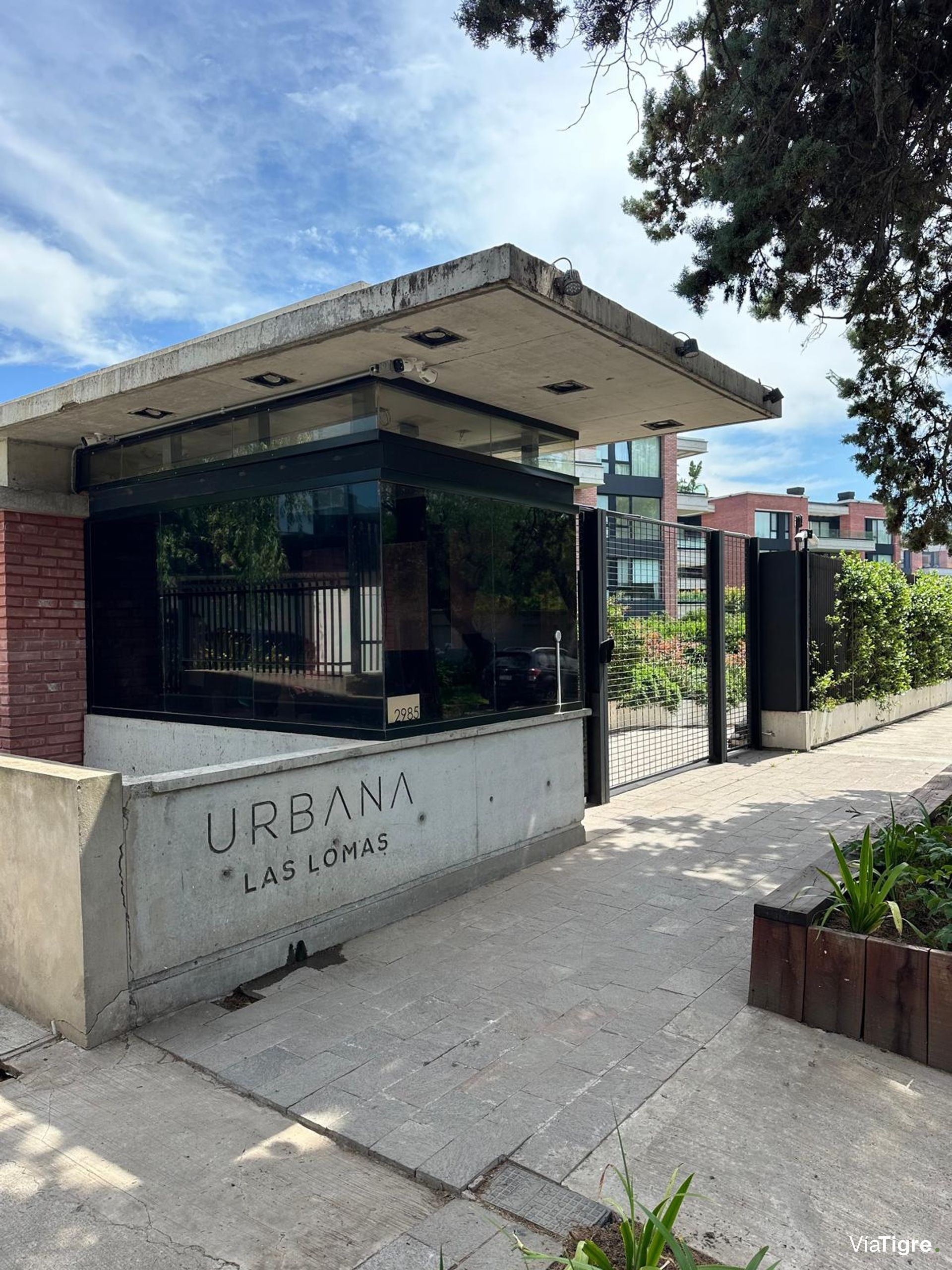Departamento 4 amb en Venta en Urbana Las Lomas