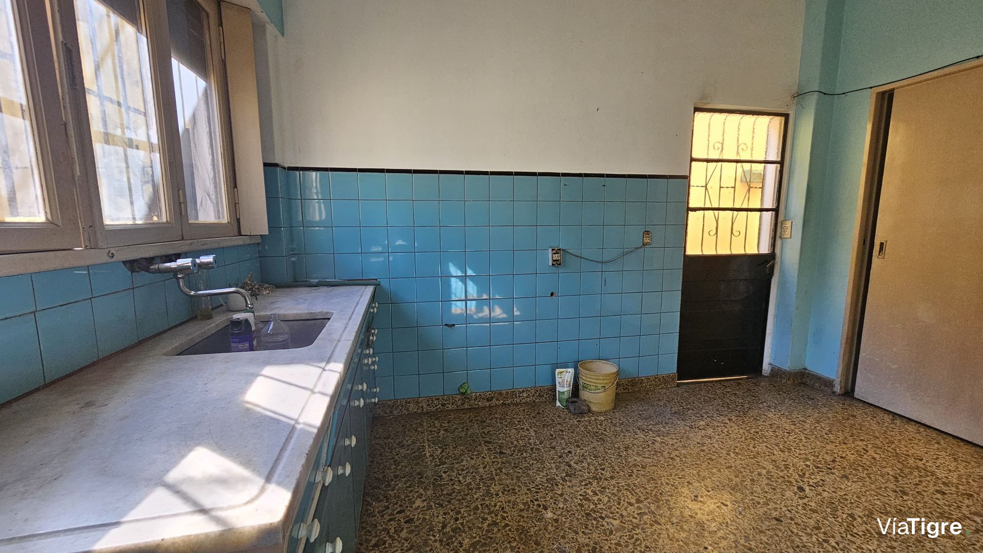Venta casa multifamiliar con local Boulogne Pana