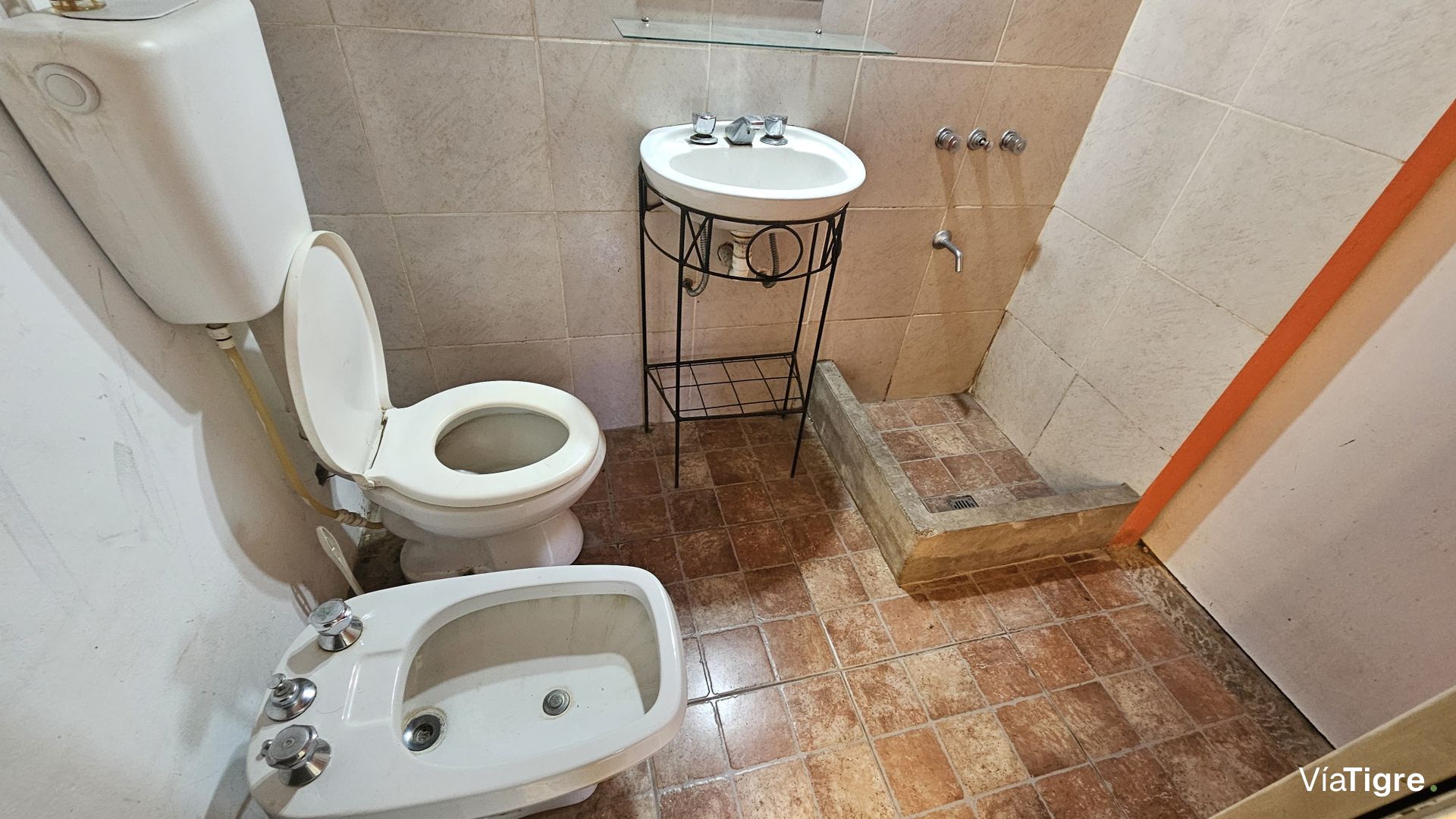 Venta casa multifamiliar con local Boulogne Pana