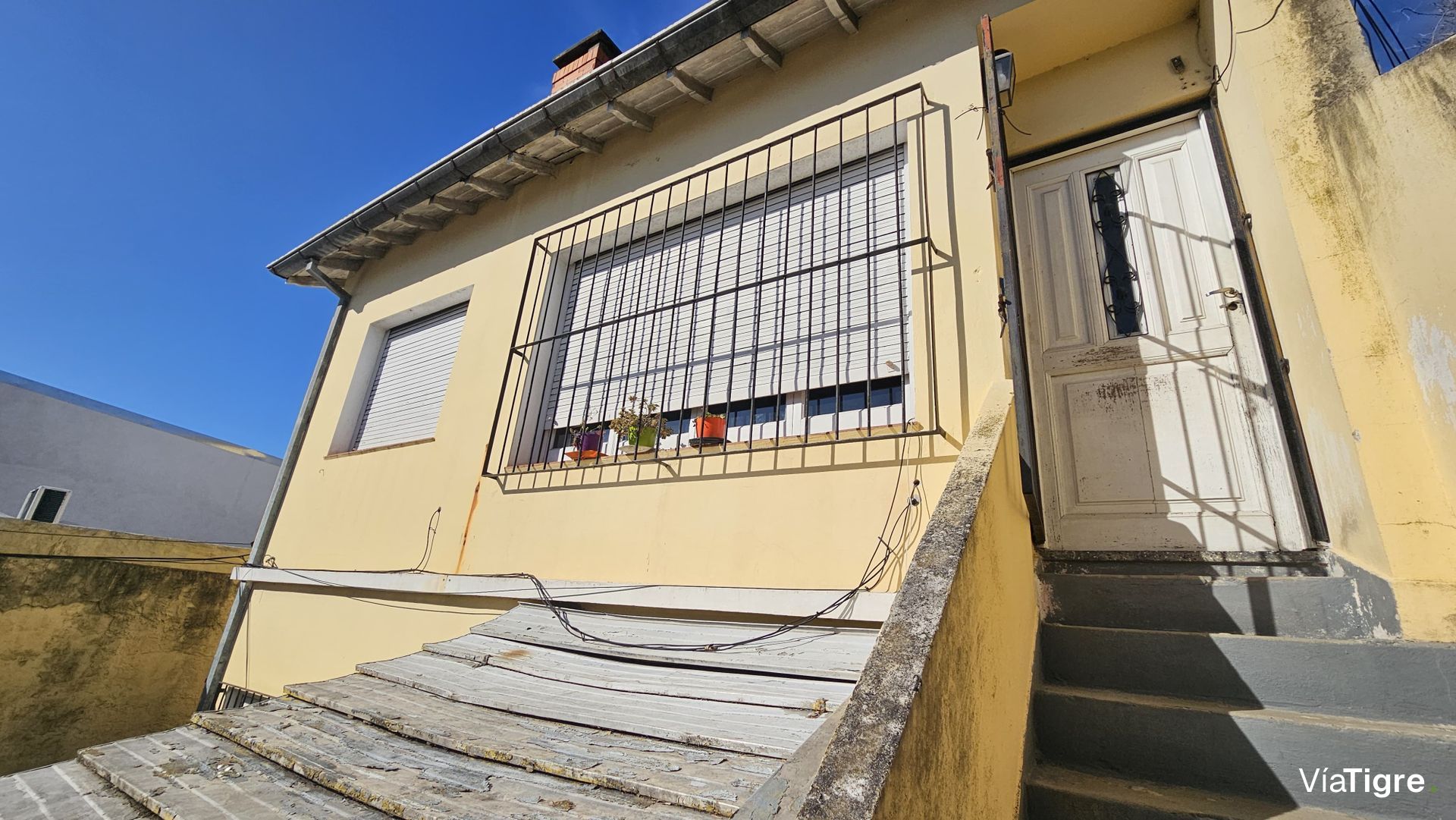Venta casa multifamiliar con local Boulogne Pana