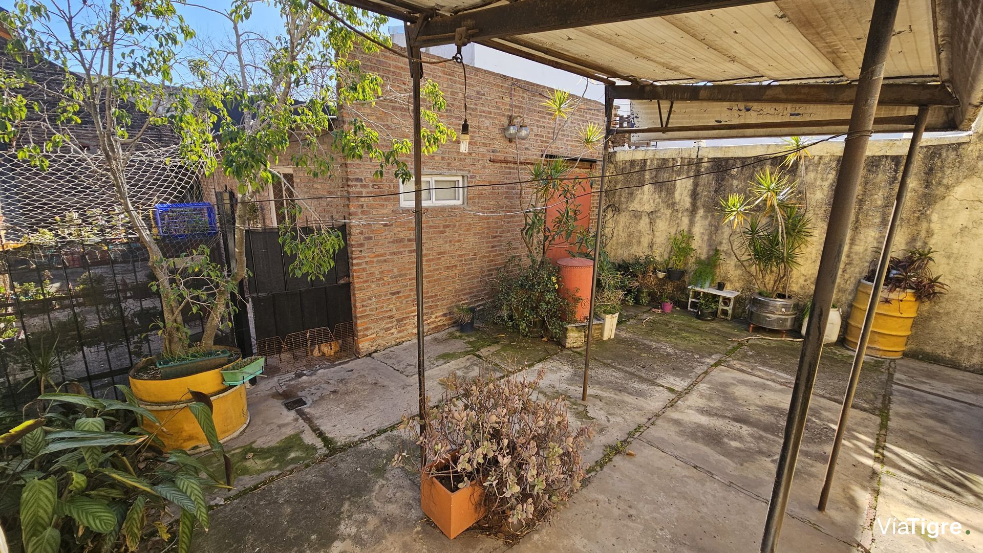 Venta casa multifamiliar con local Boulogne Pana