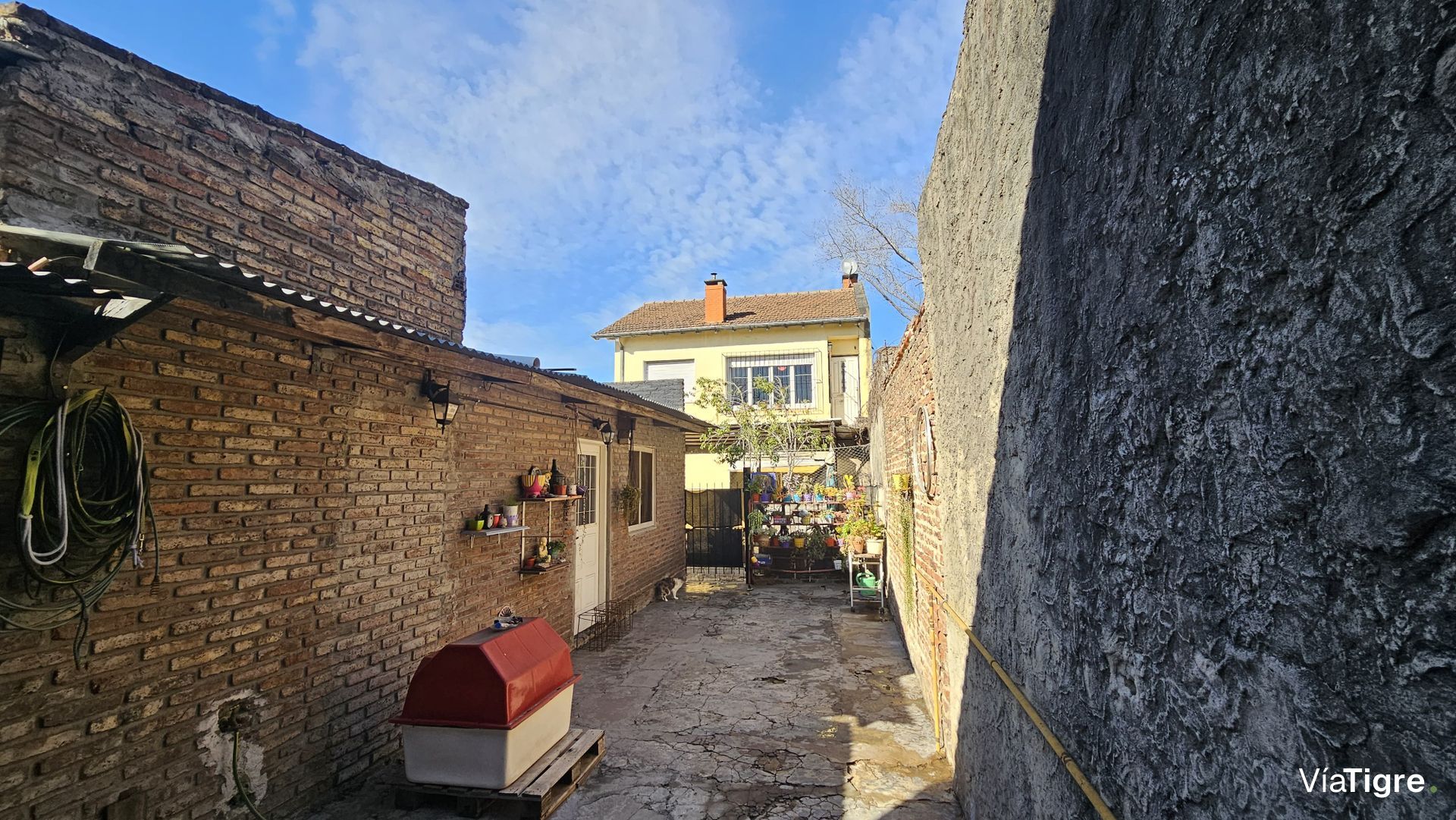 Venta casa multifamiliar con local Boulogne Pana