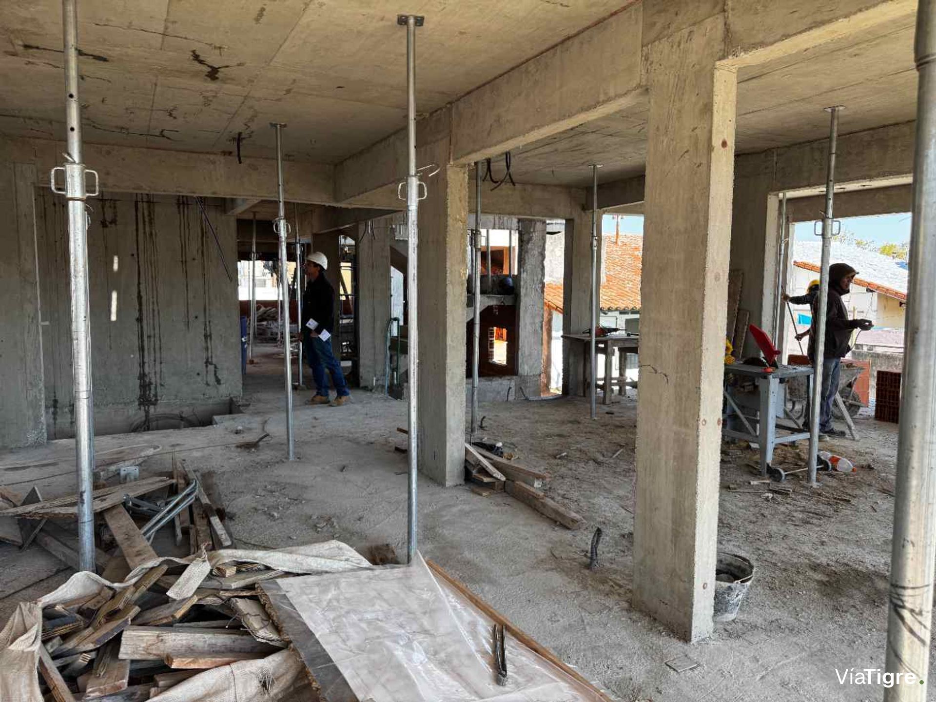 Depto venta San Fernando cochera baulera financia