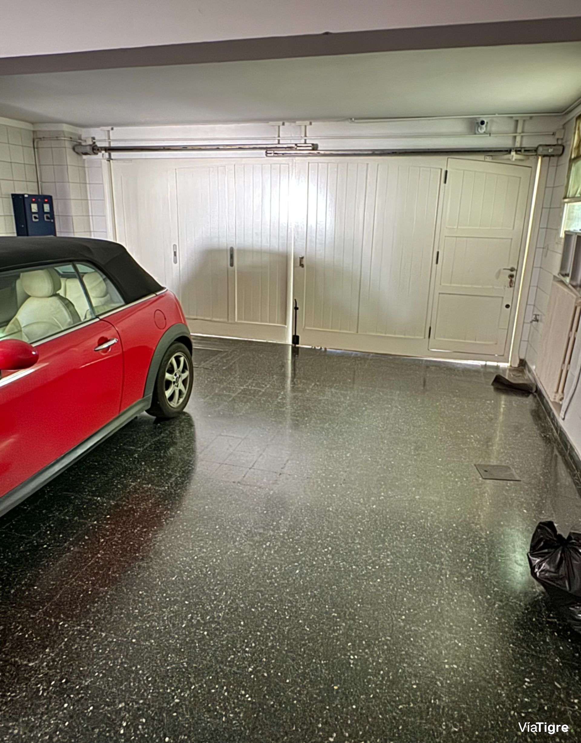 Venta casa en Acassuso con jardin/pileta/garage.