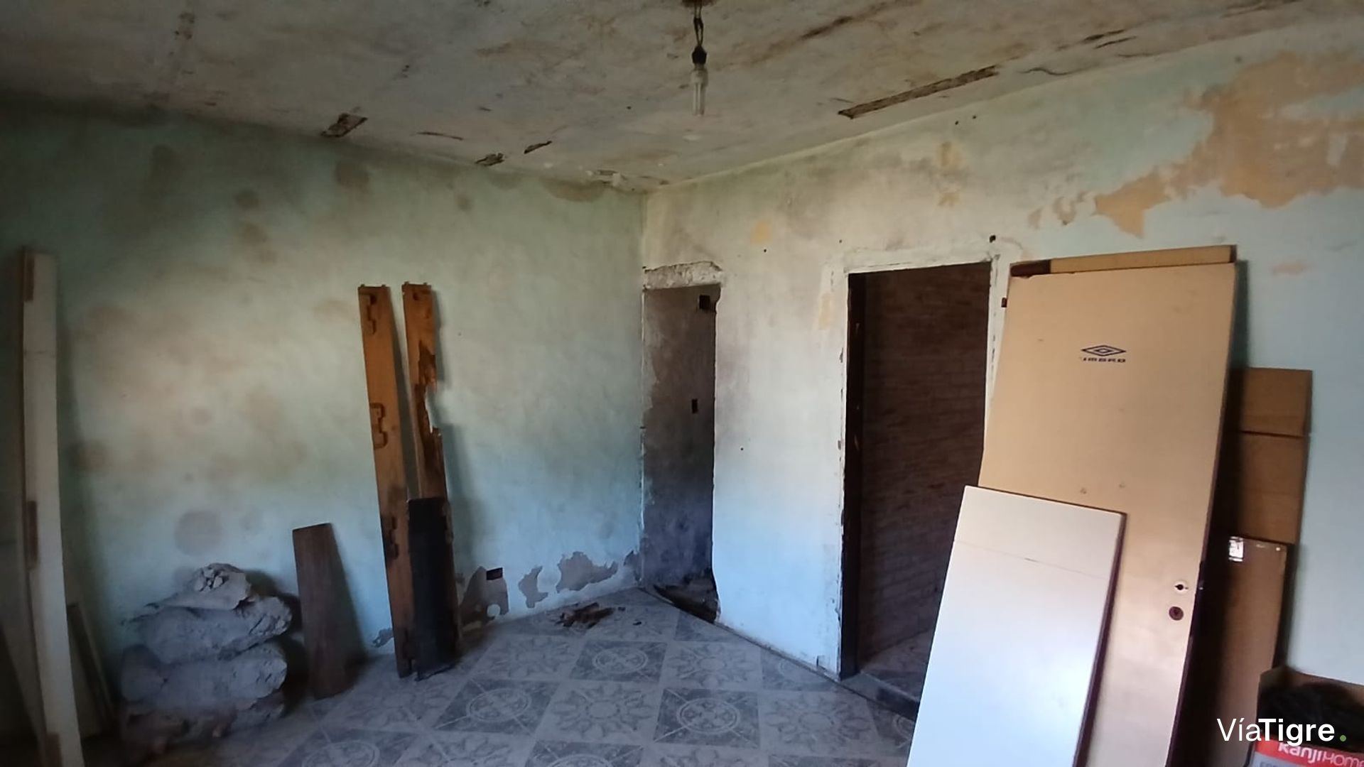 Venta De Casa A "Reciclar" Benavidez