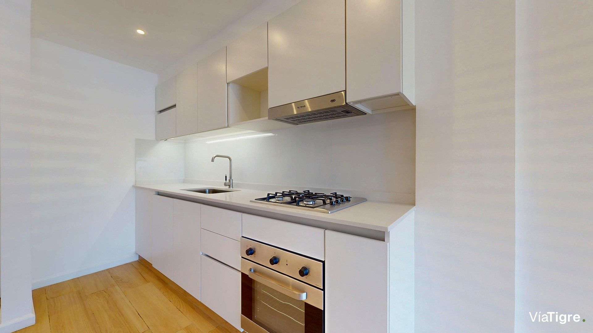 Venta dto 3 amb terraza propia FINANCIACION 175 C