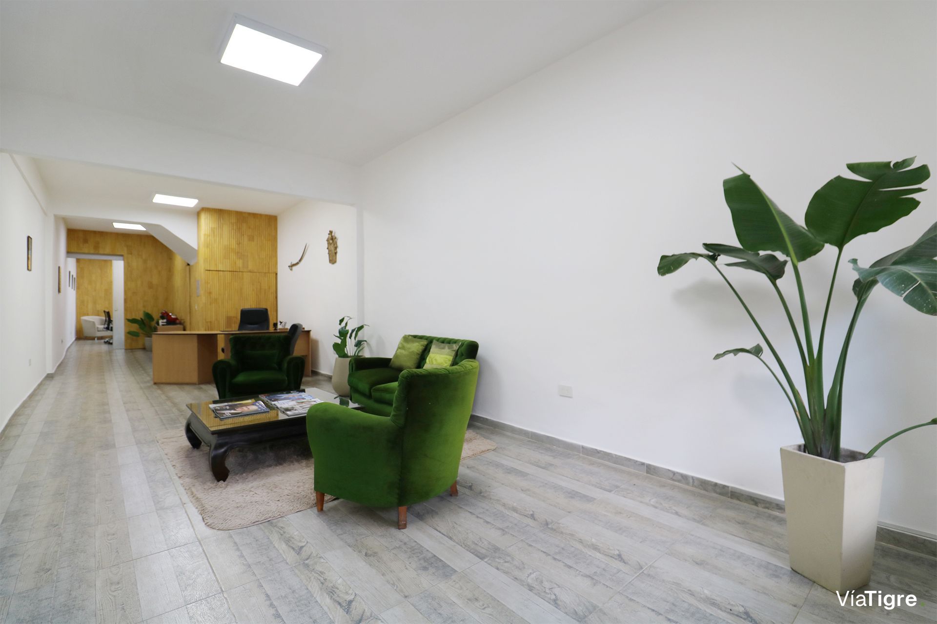 Venta Oficina Depósito Cochera Terraza Martinez