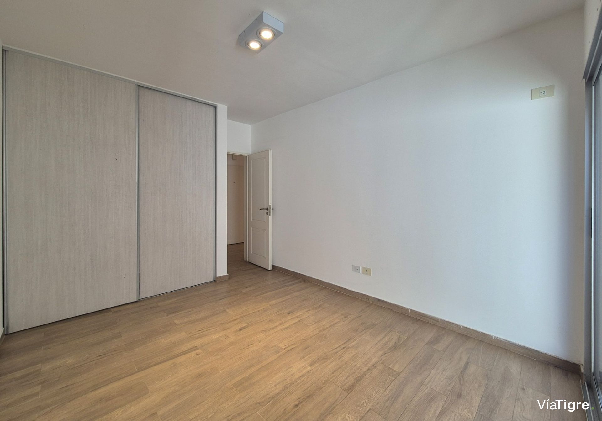 Departamento En Venta Victoria 2 Amb Balcon Coch