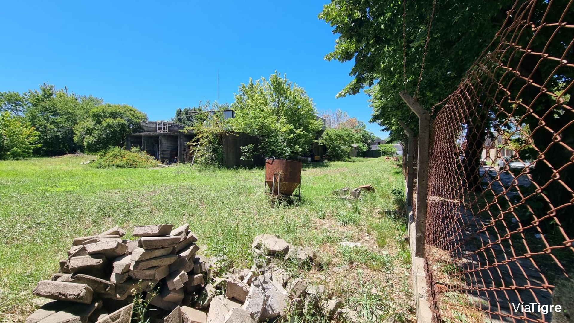 Venta Lote 3000 m2 Boulogne