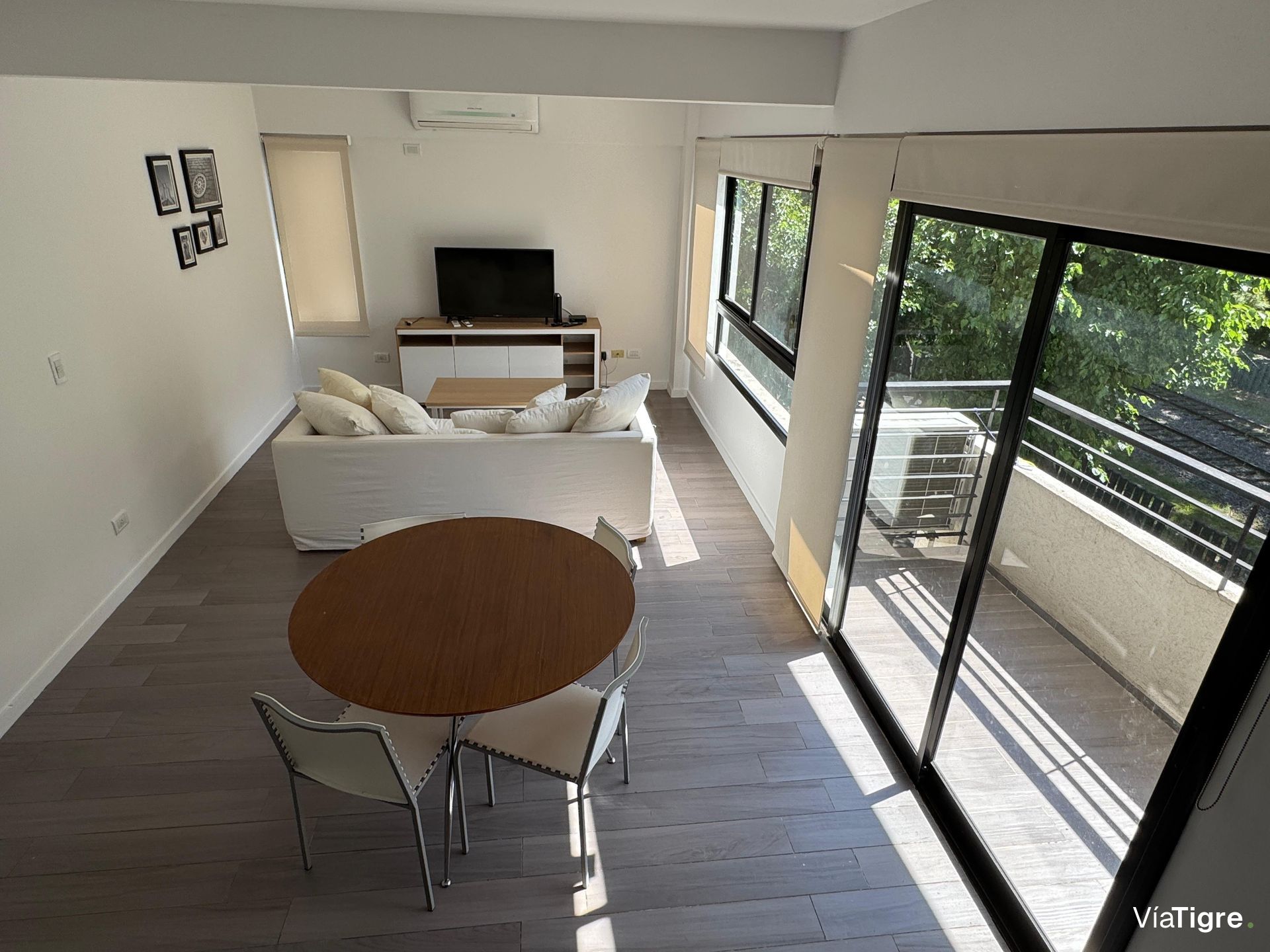 Venta Depto Olivos 4 ambientes 2 cocheras Balcon